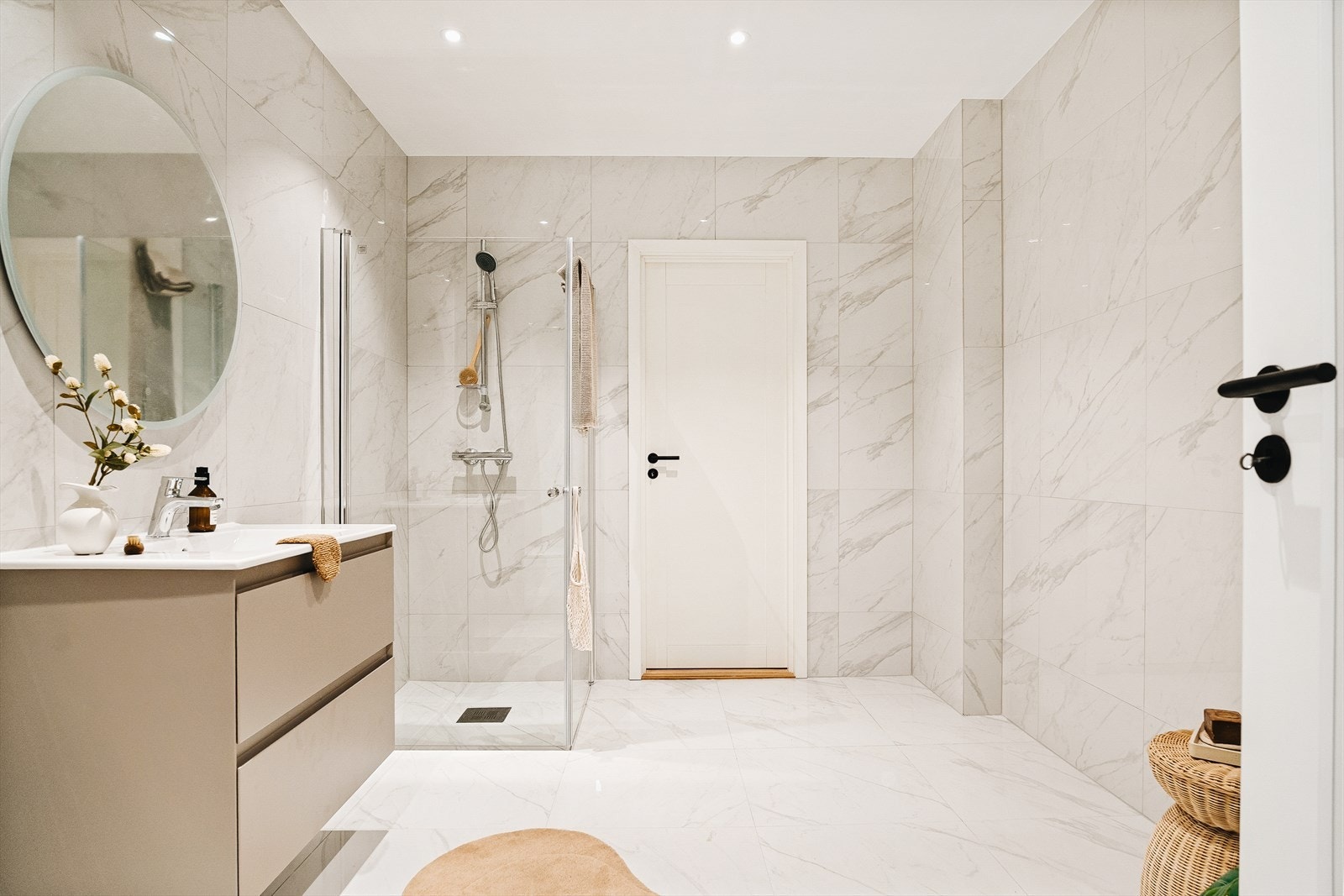Badet er svært romslig og måler til 9,2m². Galleribilde