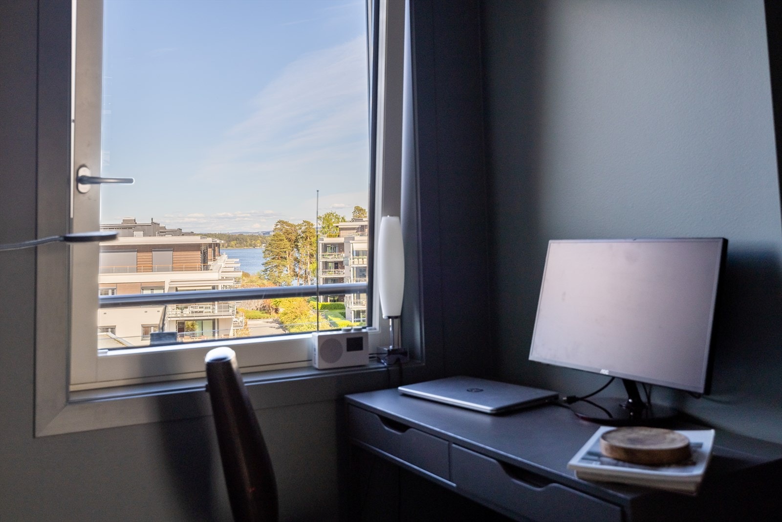 Inspirerende utsikt. Ditt nye hjemmekontor? Galleribilde