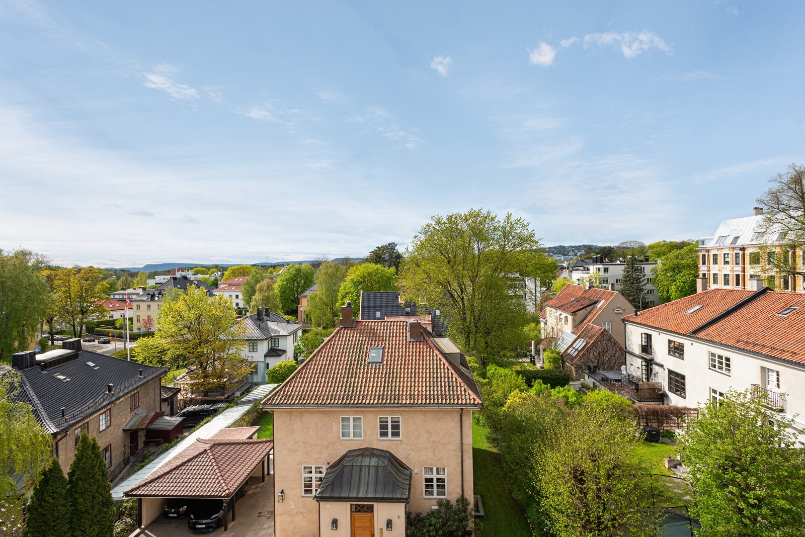 Her har man godt utsyn over de flotte townhousene i nabolaget Galleribilde