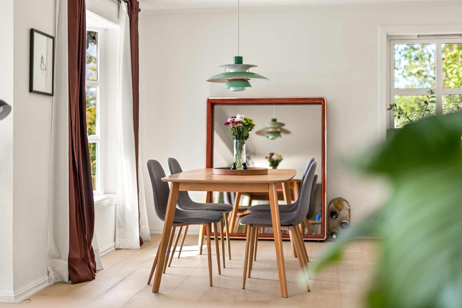 Gjennomgående parkett på gulv i oppholdsrommene. Galleribilde