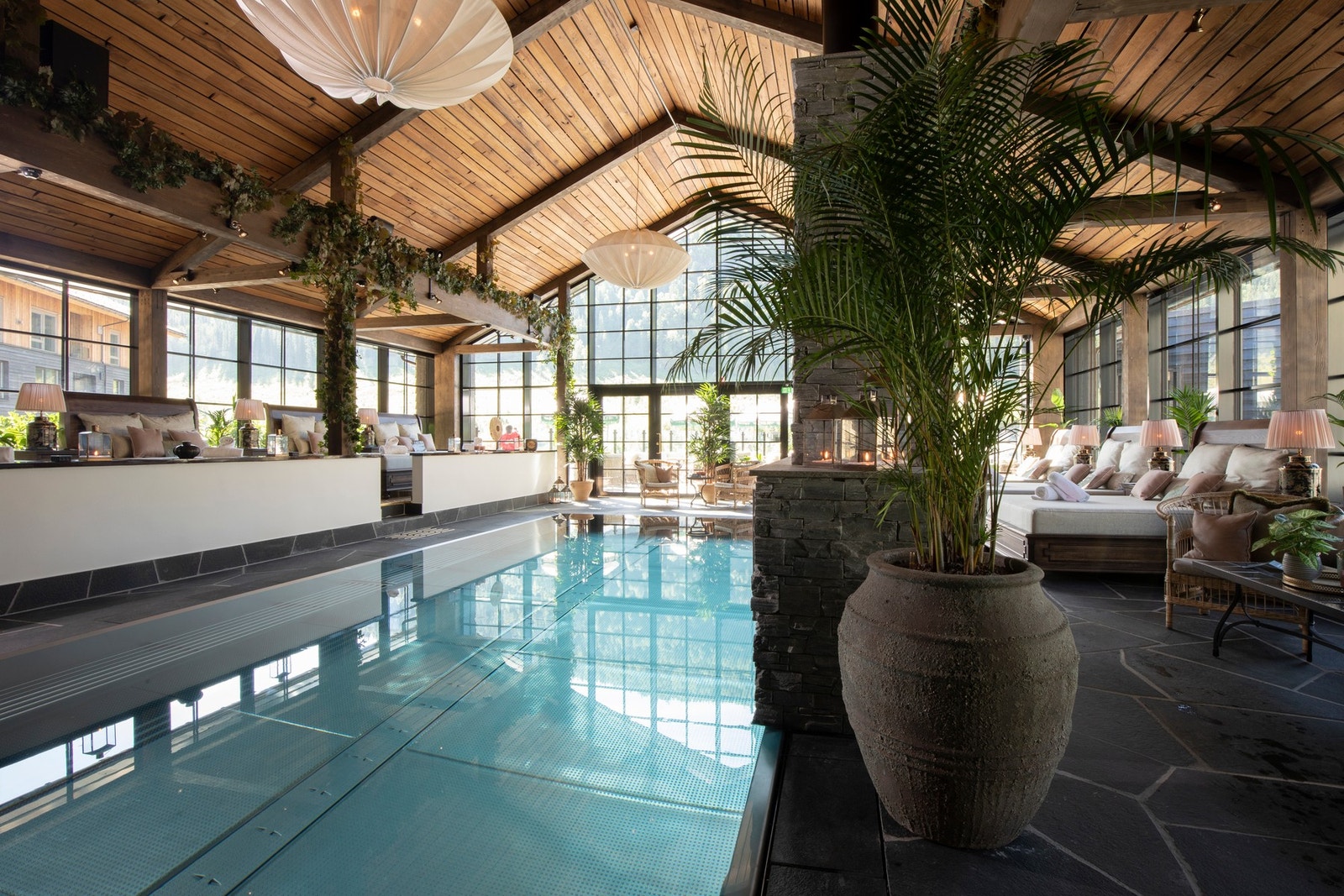 Fyri har også en hyggelig poolclub med eksklusiv atmosfære, innvendig og utvendig pool, badstuer, barer og hyggelige avslappende miljøer! Galleribilde