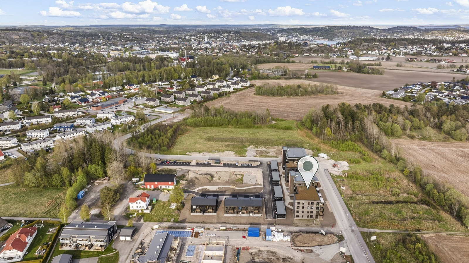 Kort vei til Bugårdsparken og flotte turområder Galleribilde