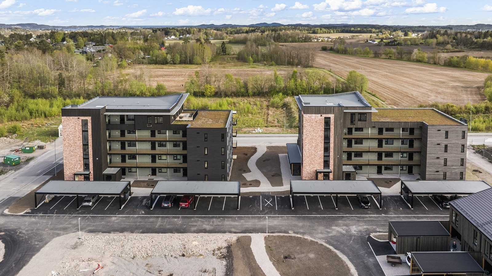 Tomten med asfalterte veier Galleribilde