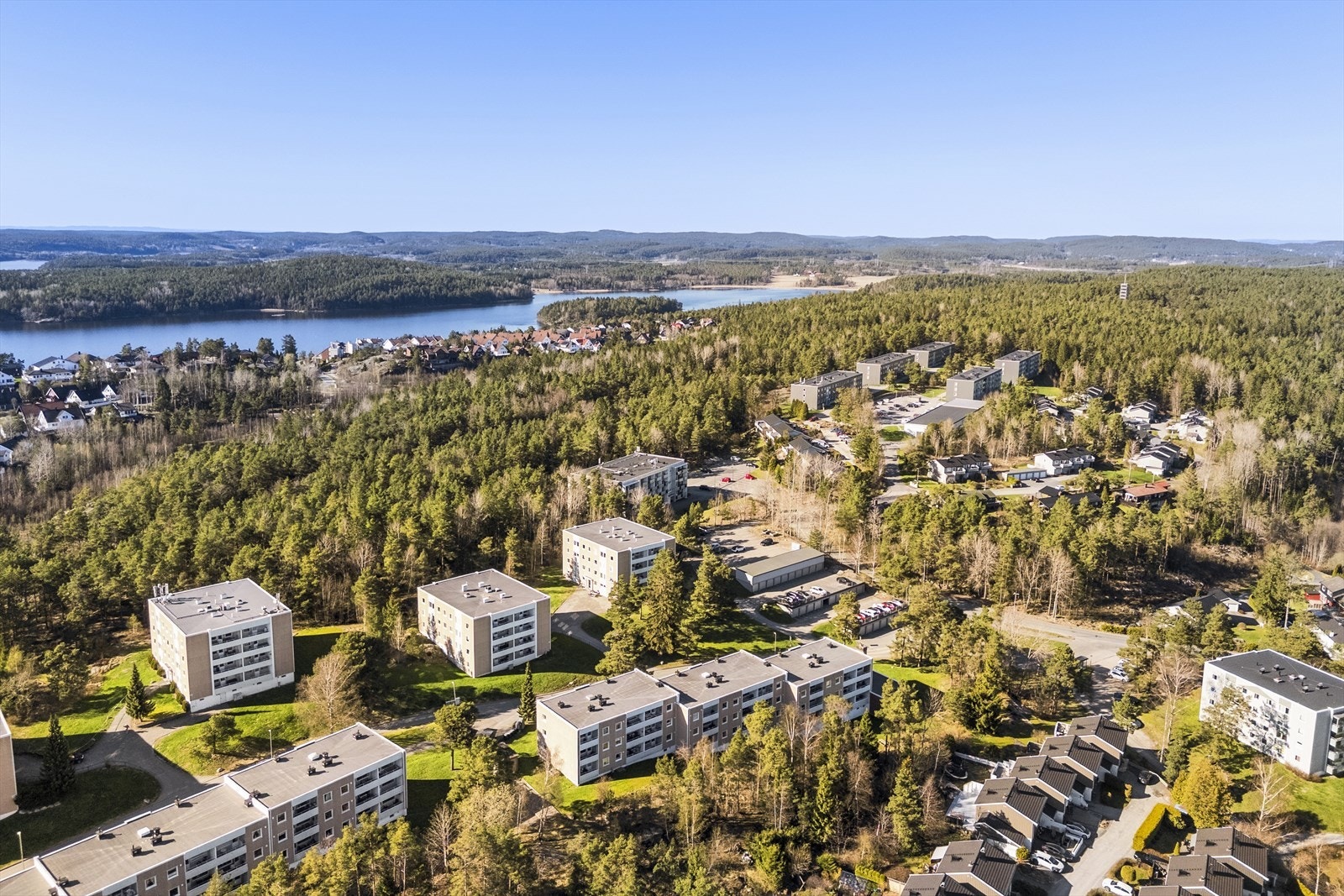 Fra leilligheten er det rett ut i Sarpsborgmarka og flotte rekreasjonsområder Galleribilde
