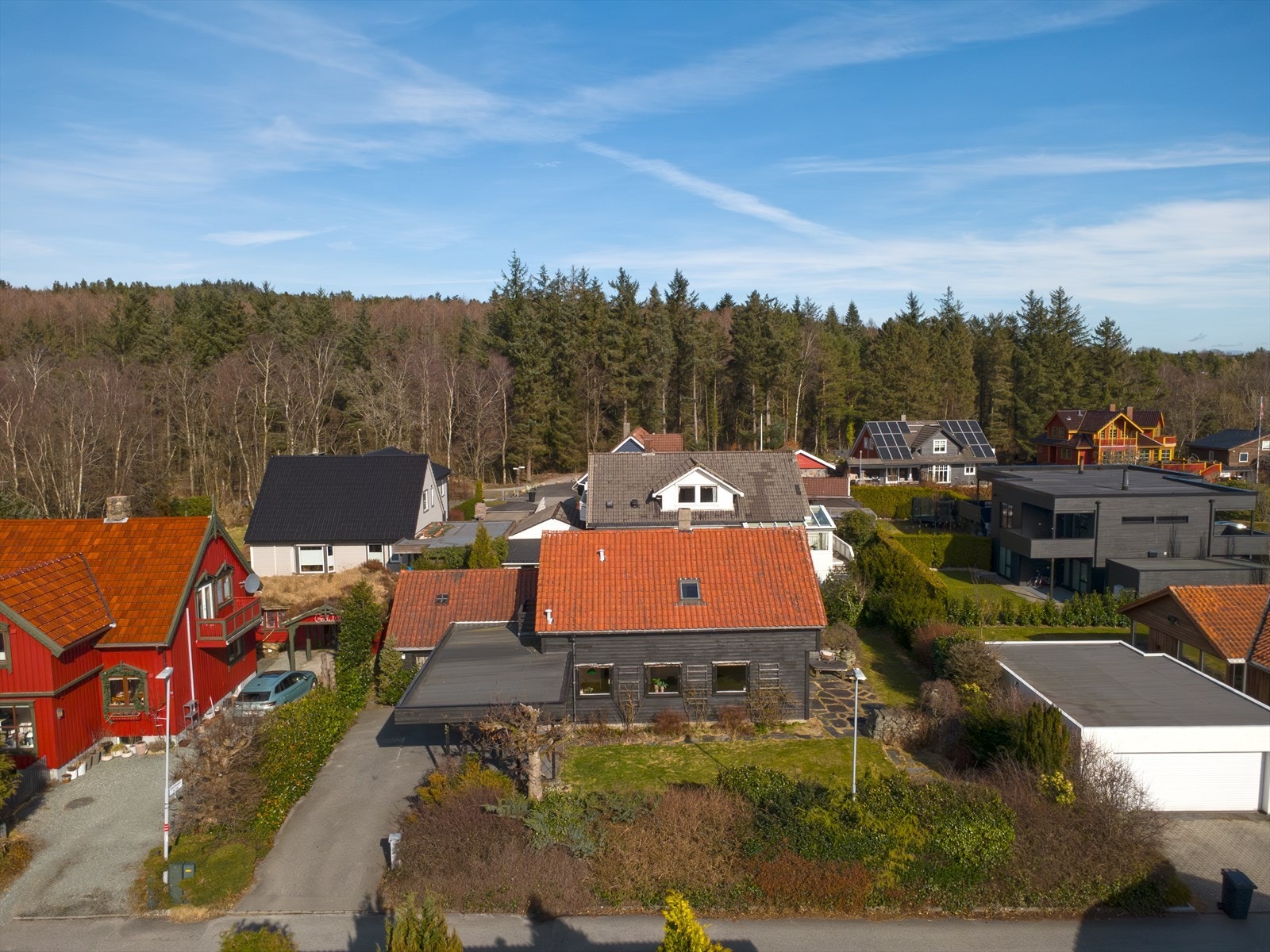 Notar Park Hinna - Enebolig med fantastisk beliggenhet, like ved Sørmarka.