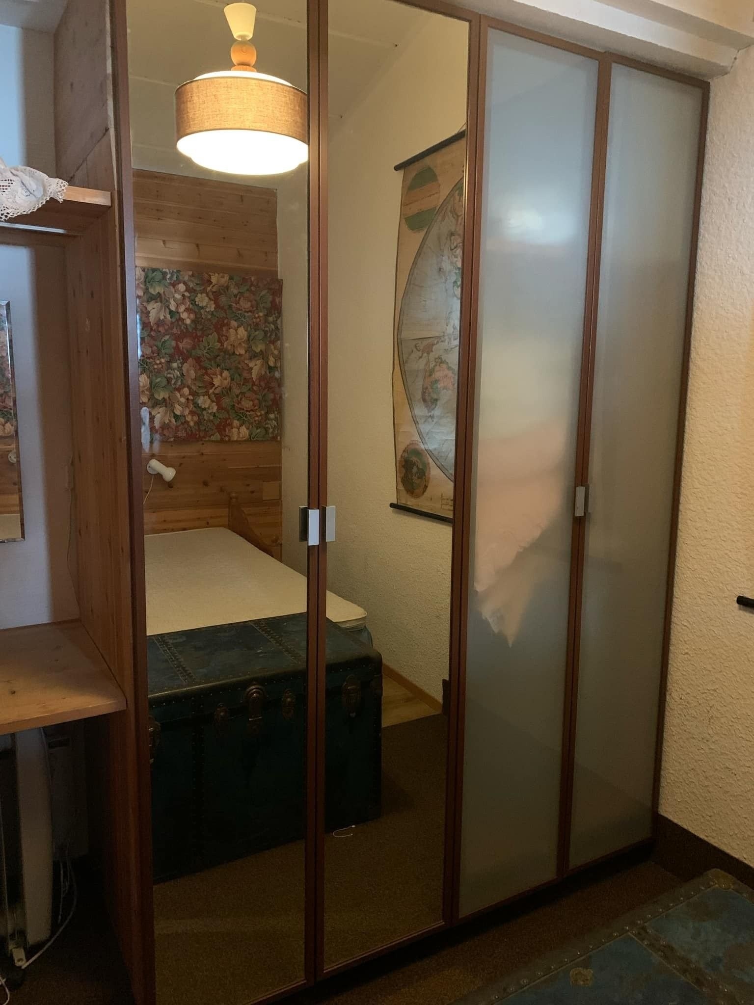 Garderobeskap Hovedsoverom Galleribilde