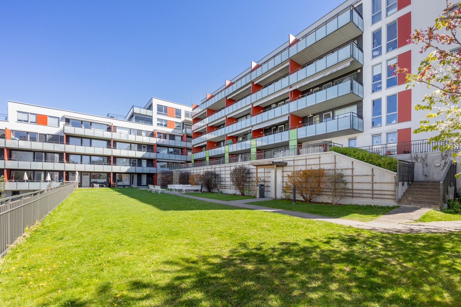 Hyggelig bakgård for beboerne. Galleribilde