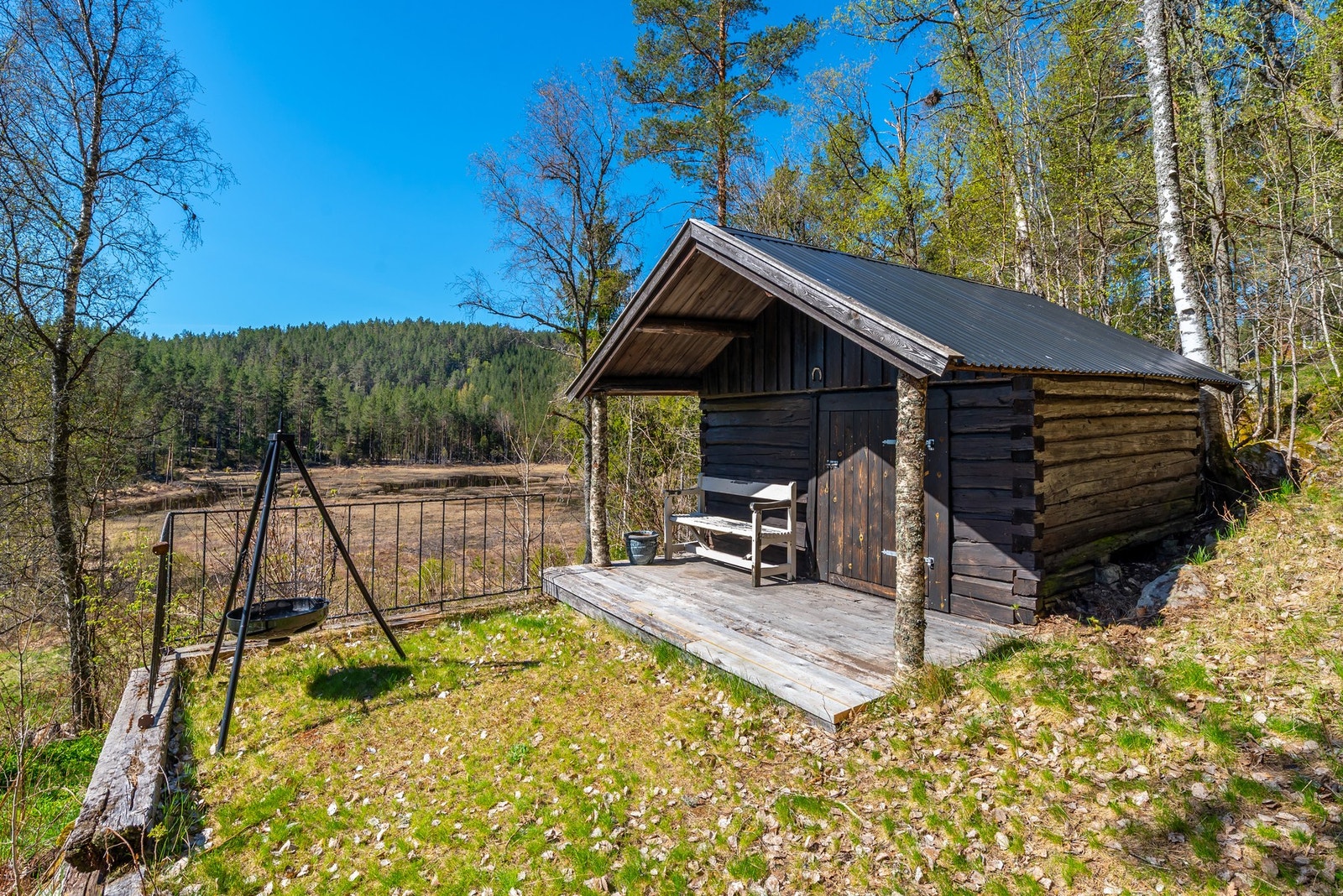 Frittstående stabbur. Galleribilde