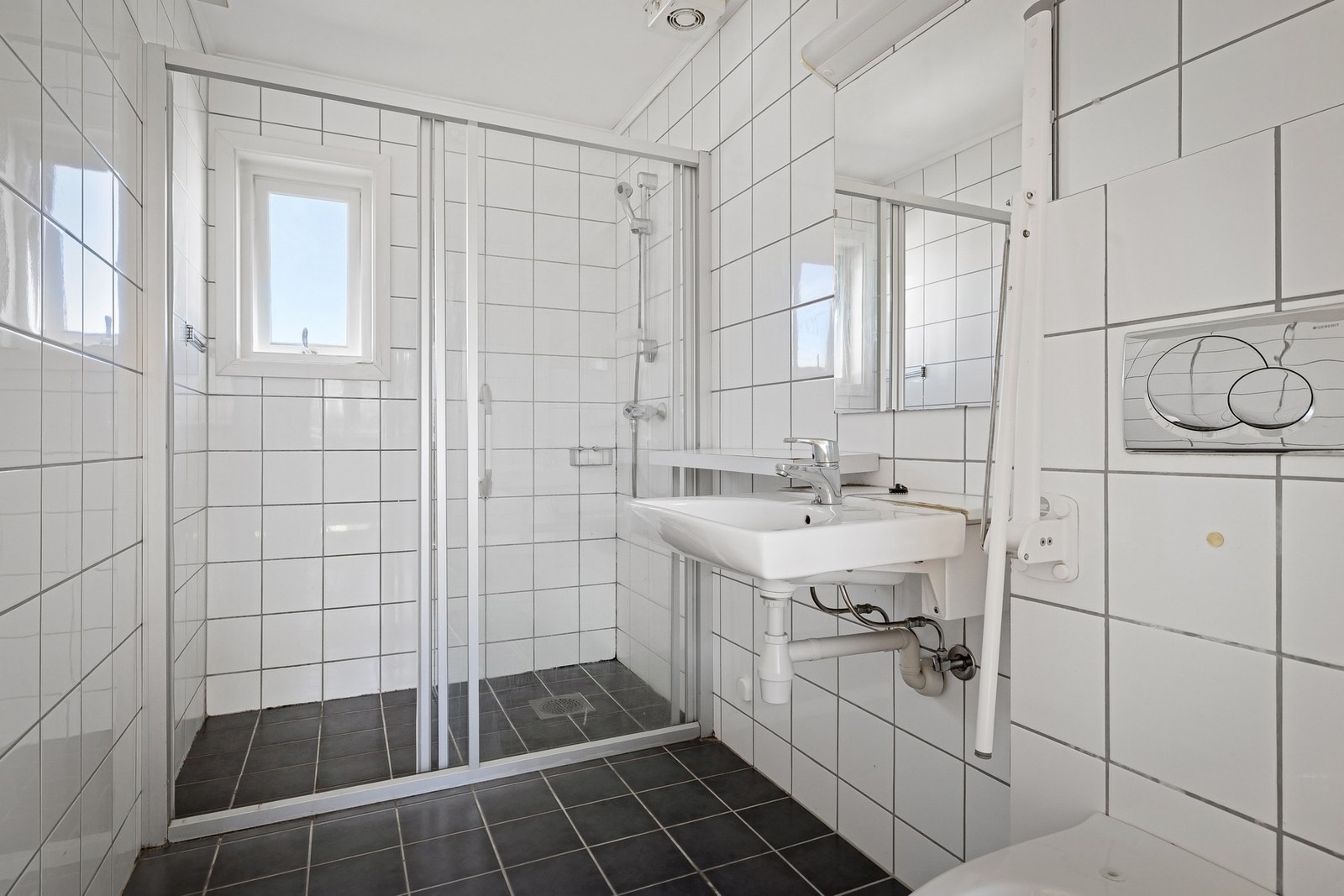 Bad med behov for oppgradering - skap ditt eget moderne uttrykk. Galleribilde