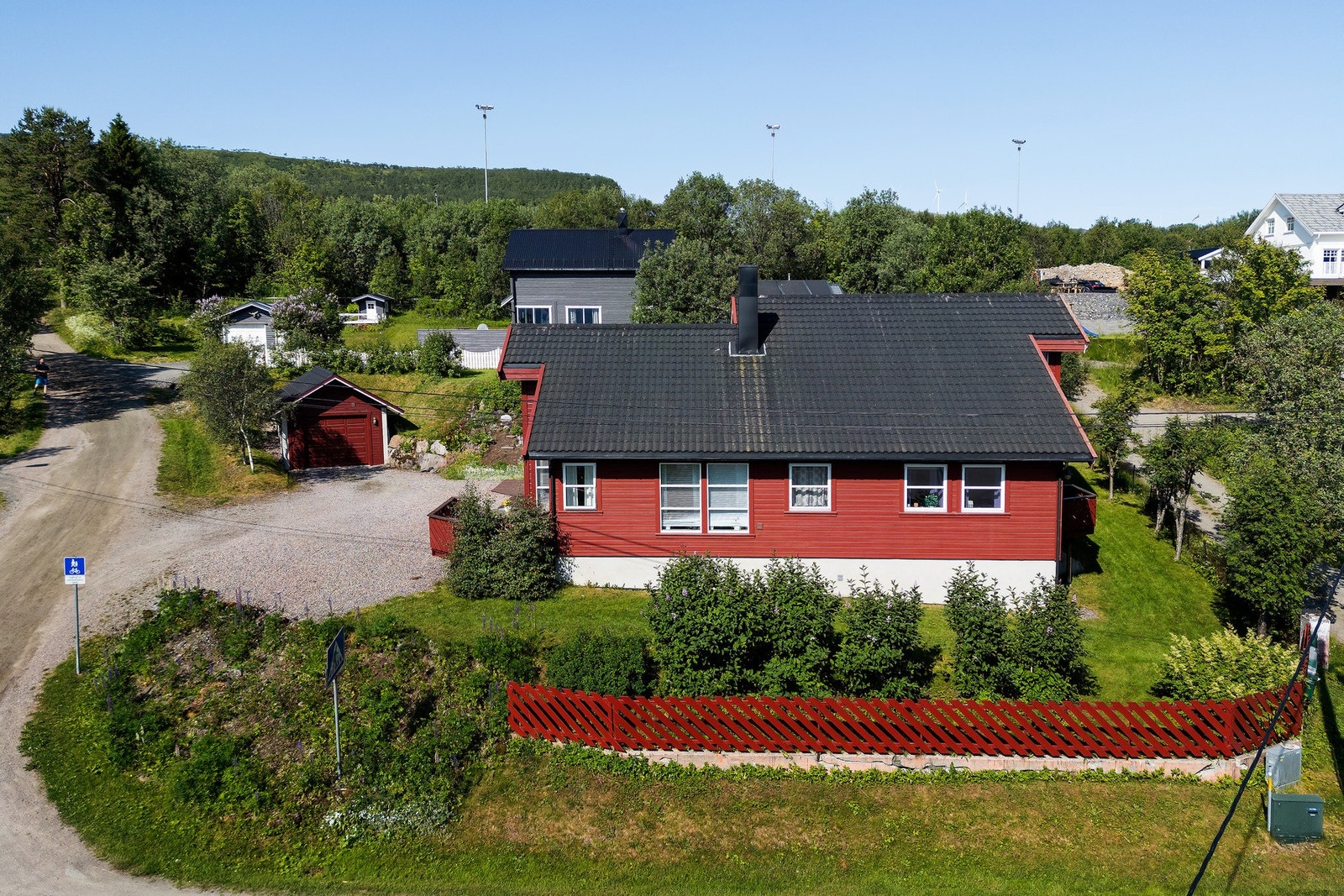 Eiendommen sett ovenfra. Galleribilde