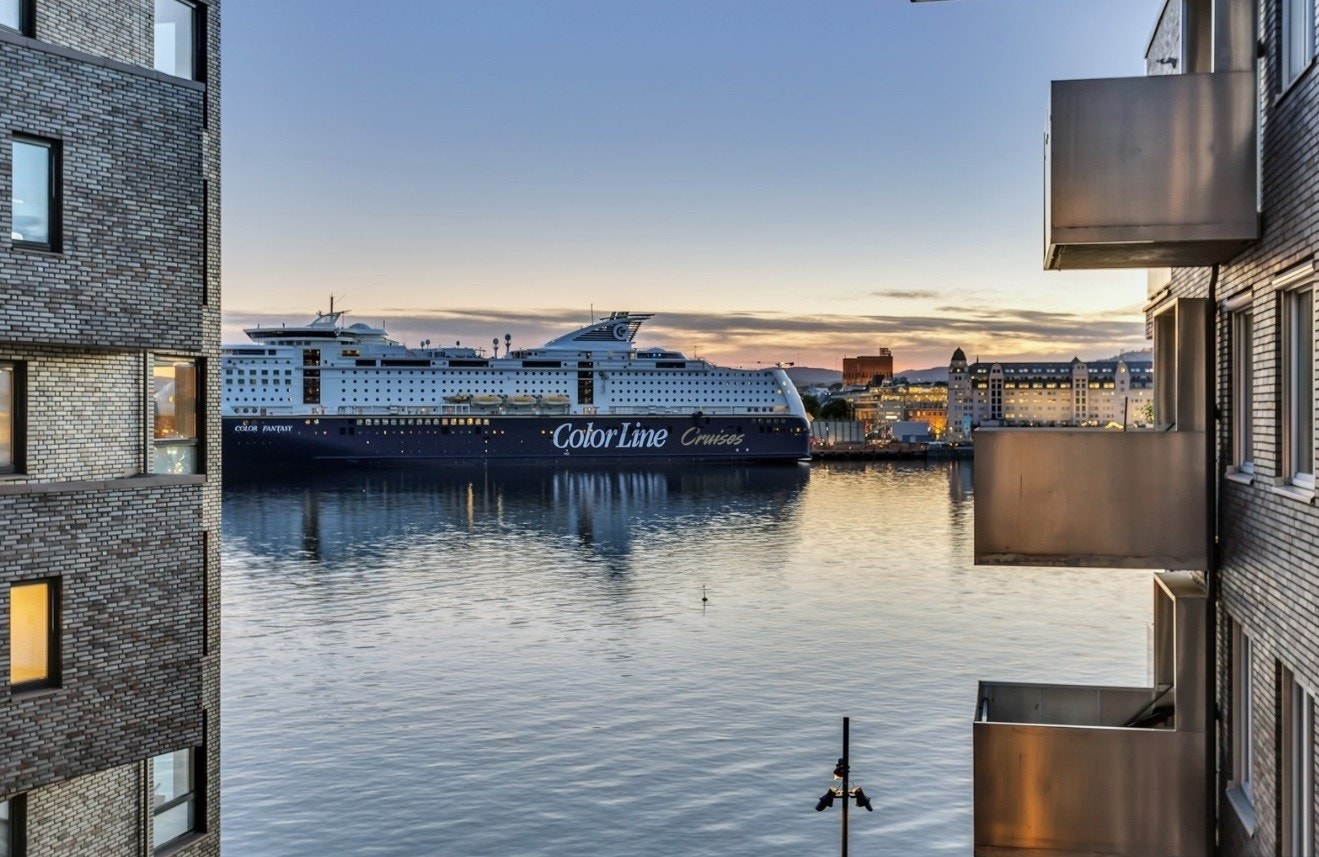Sjøutsikt fra balkongen. Galleribilde