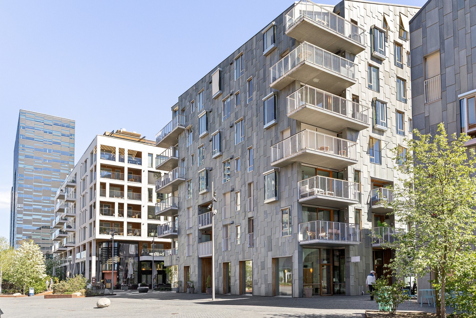 Bjørvika er på kort tid blitt rikskjent for sin unike arkitektur her til lands, og ikke minst også på grunn av den rivende byutviklingen som foregår langs sjøen. Galleribilde