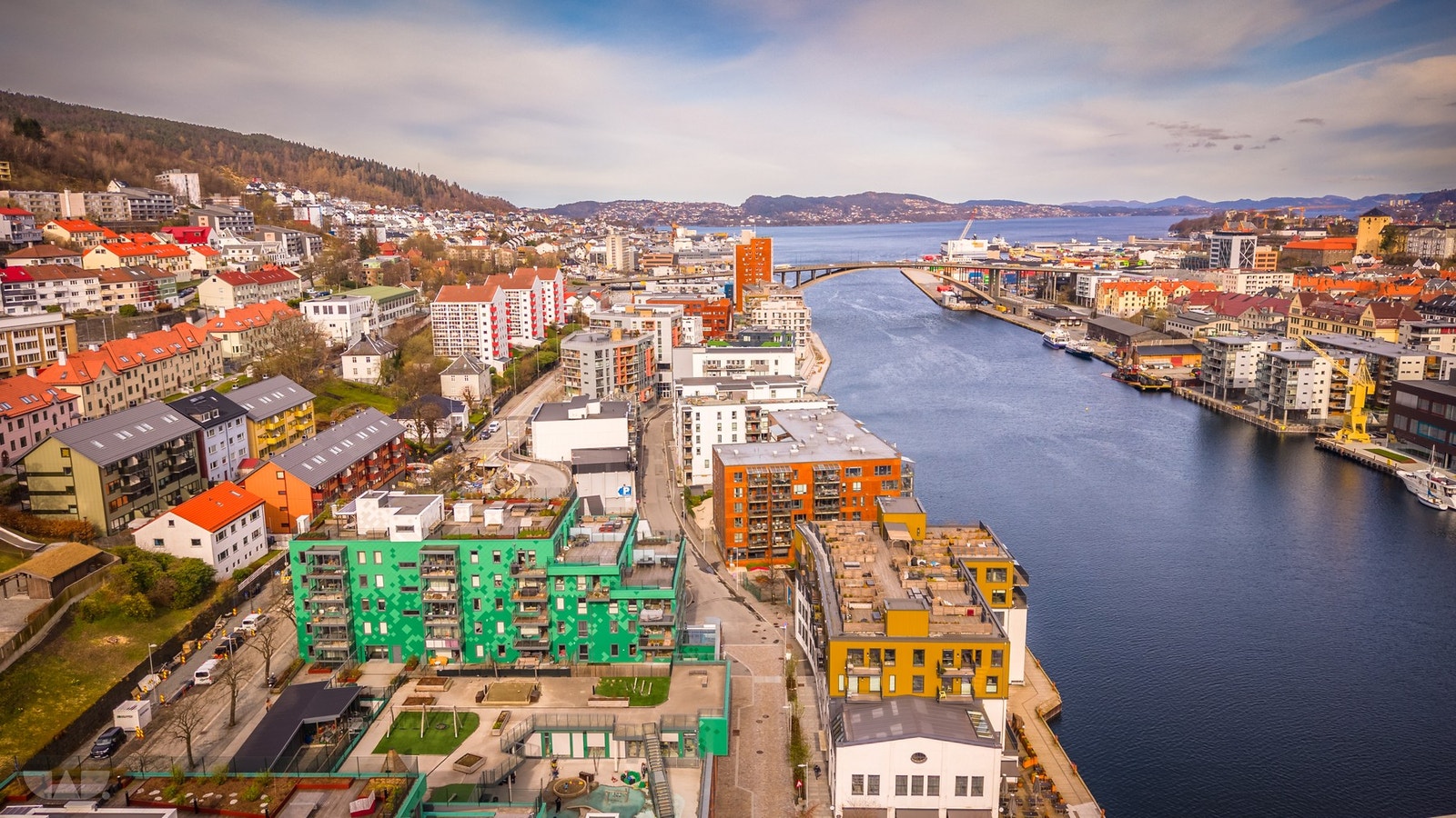 - Ta kontakt med eiendomsmegler idag - Galleribilde