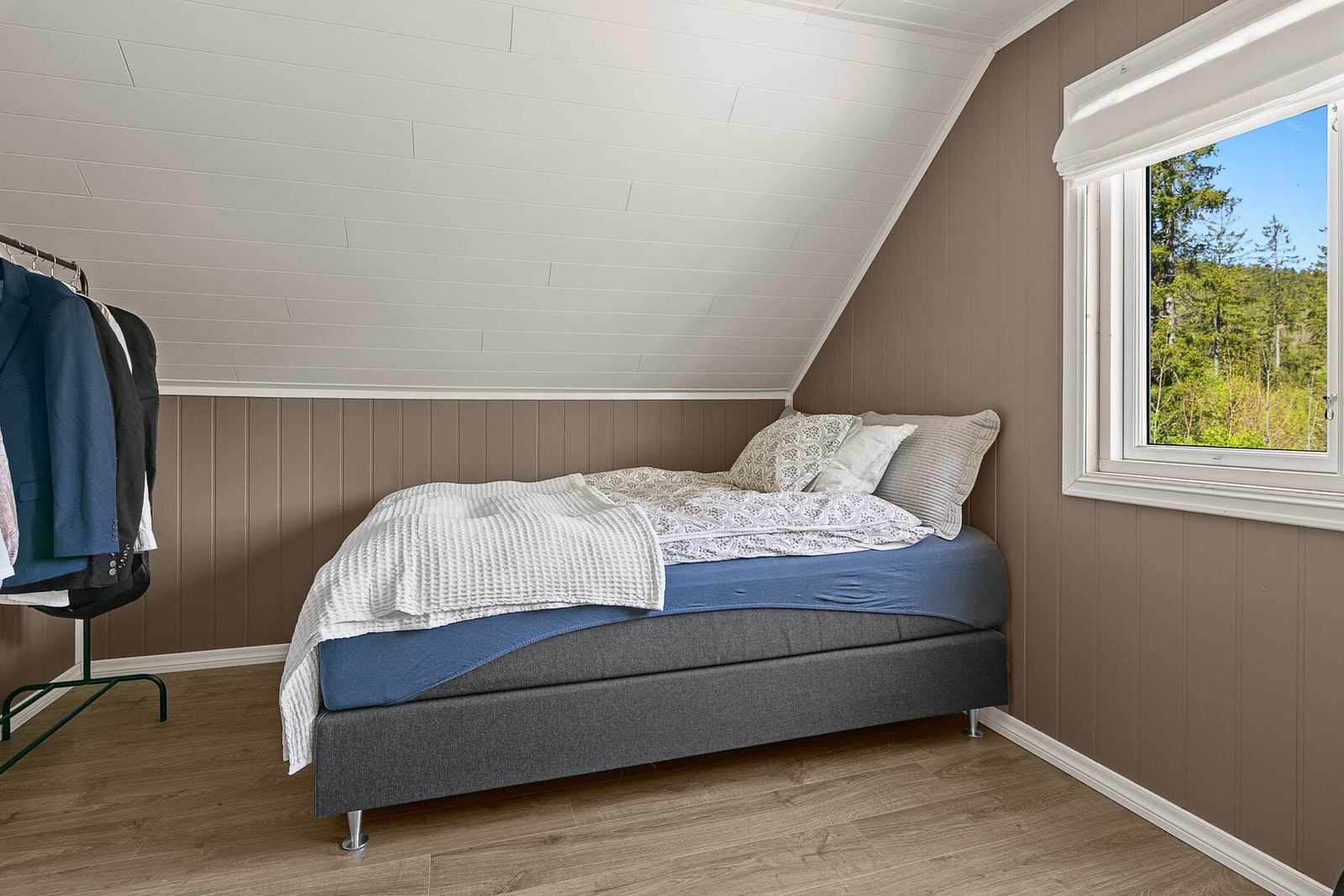 Barnerom eller walk-in-closet? Rommet er også pusset opp i senere tid. Galleribilde
