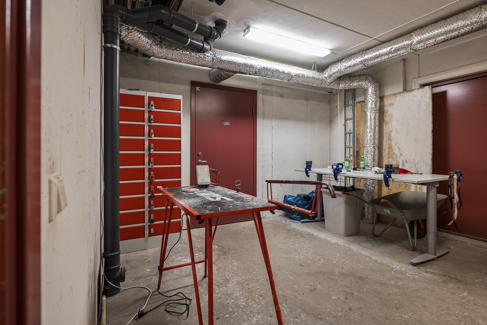 Sameiet har felles bilvaskeplass, sykkelparkering og smørebod Galleribilde
