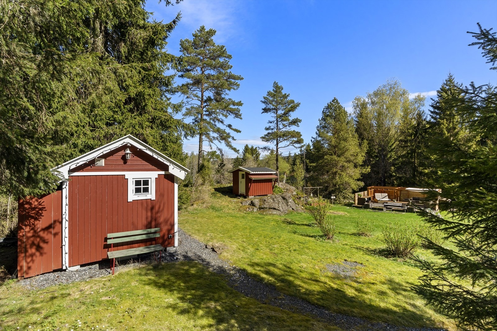 Frodig hageområde Galleribilde