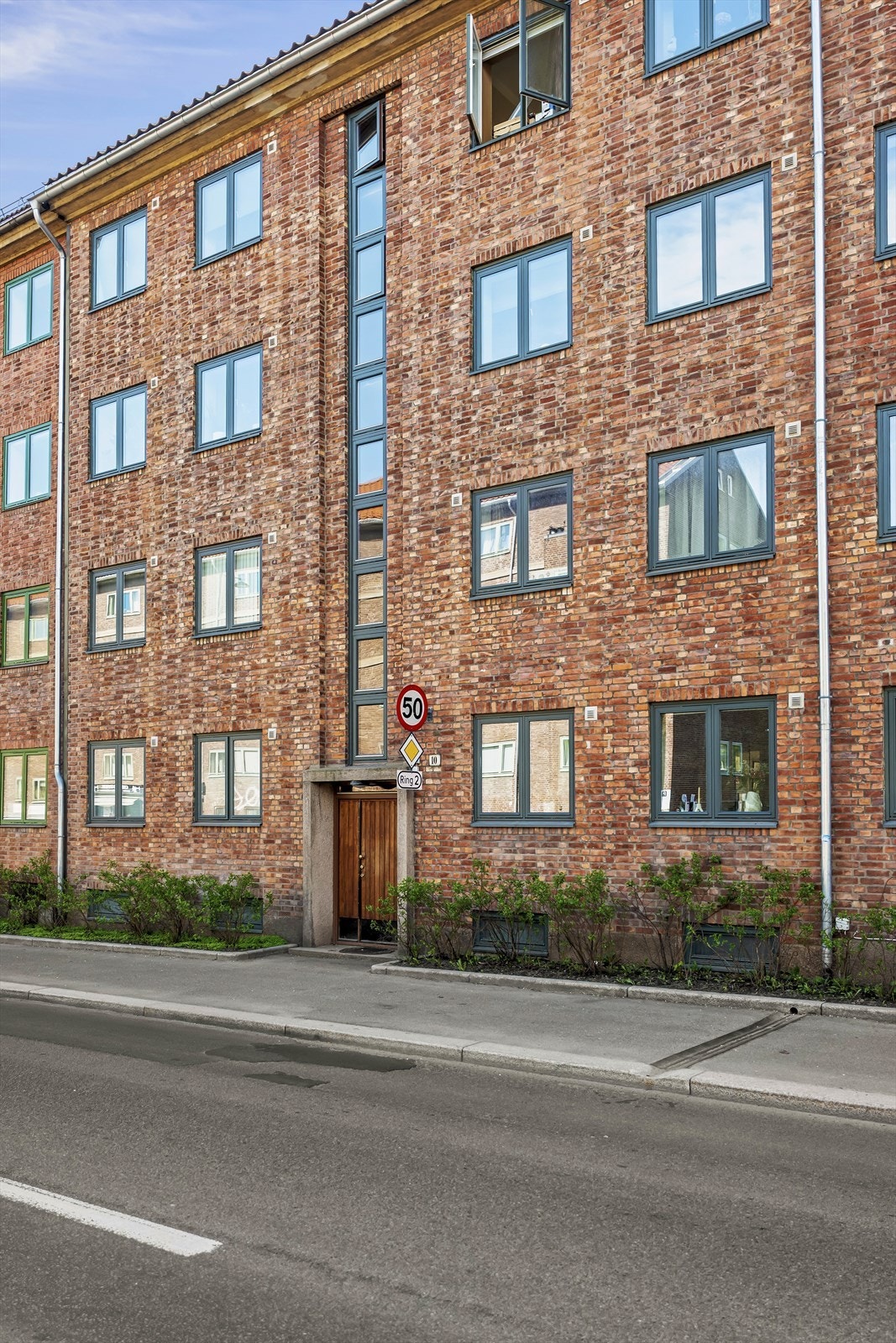 Leiligheten har en ettertraktet beliggenhet på Carl Berner i et godt etablert og populært boligområde. Galleribilde