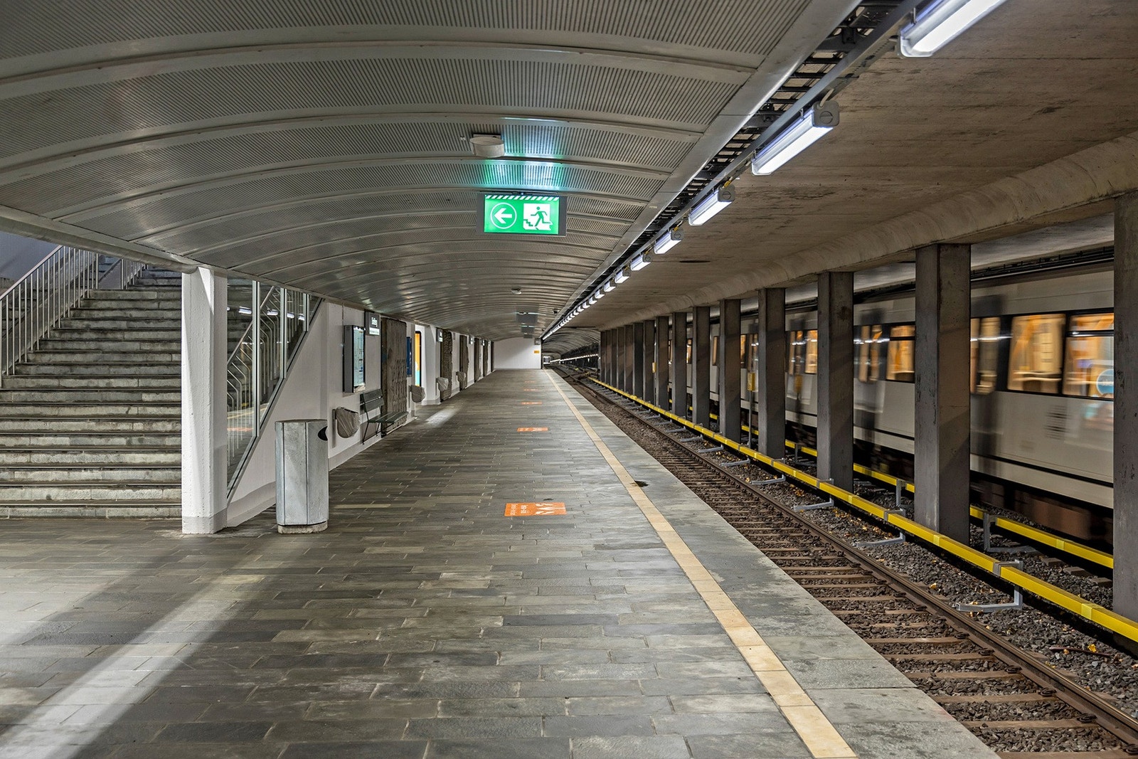 Lindeberg T-bane. Galleribilde