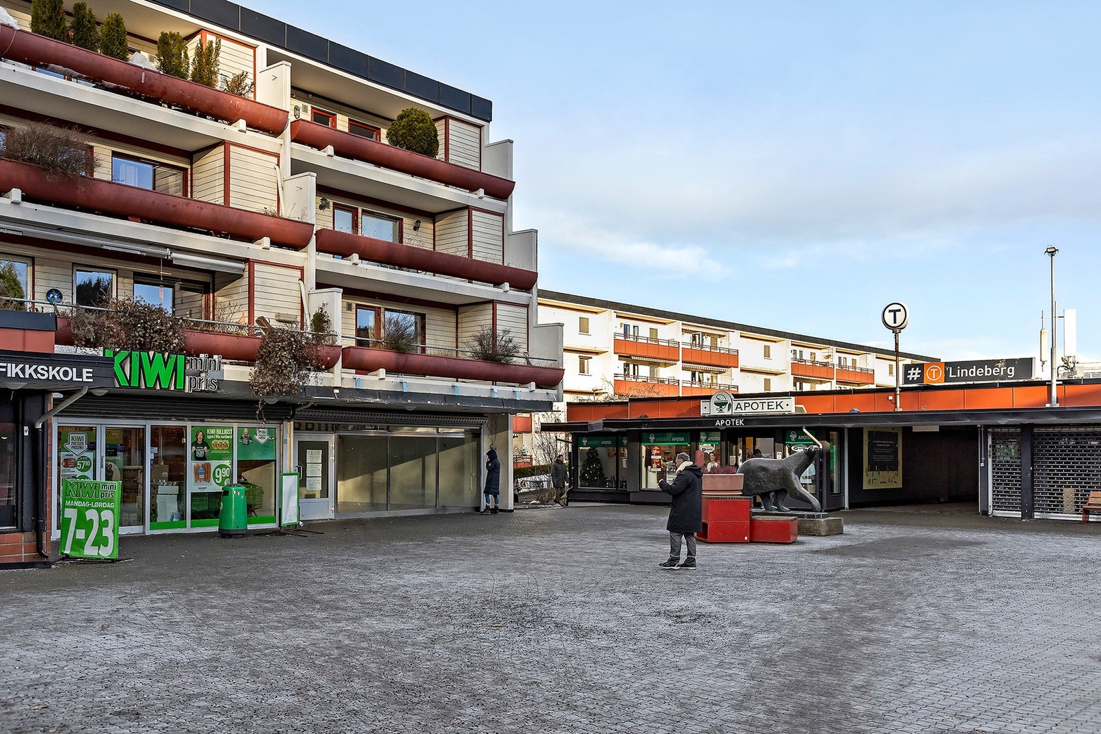 Lindeberg torg. Galleribilde