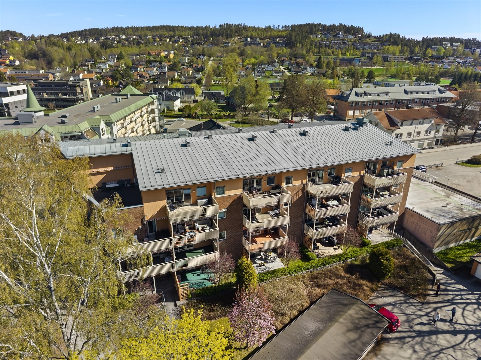 Eiendommen har en praktisk beliggenhet i i Mysen sentrum med gangavstand til alle sentrale funksjoner. Galleribilde