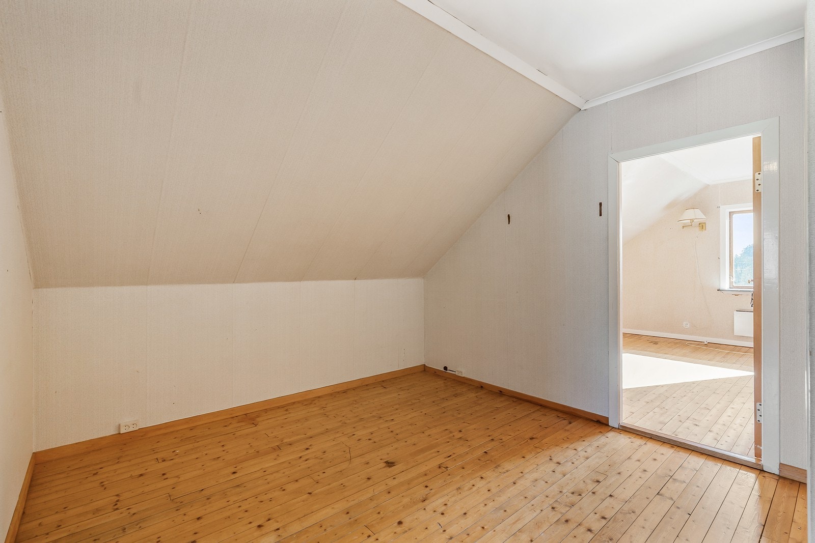 Flere rom med flotte tregulv Galleribilde