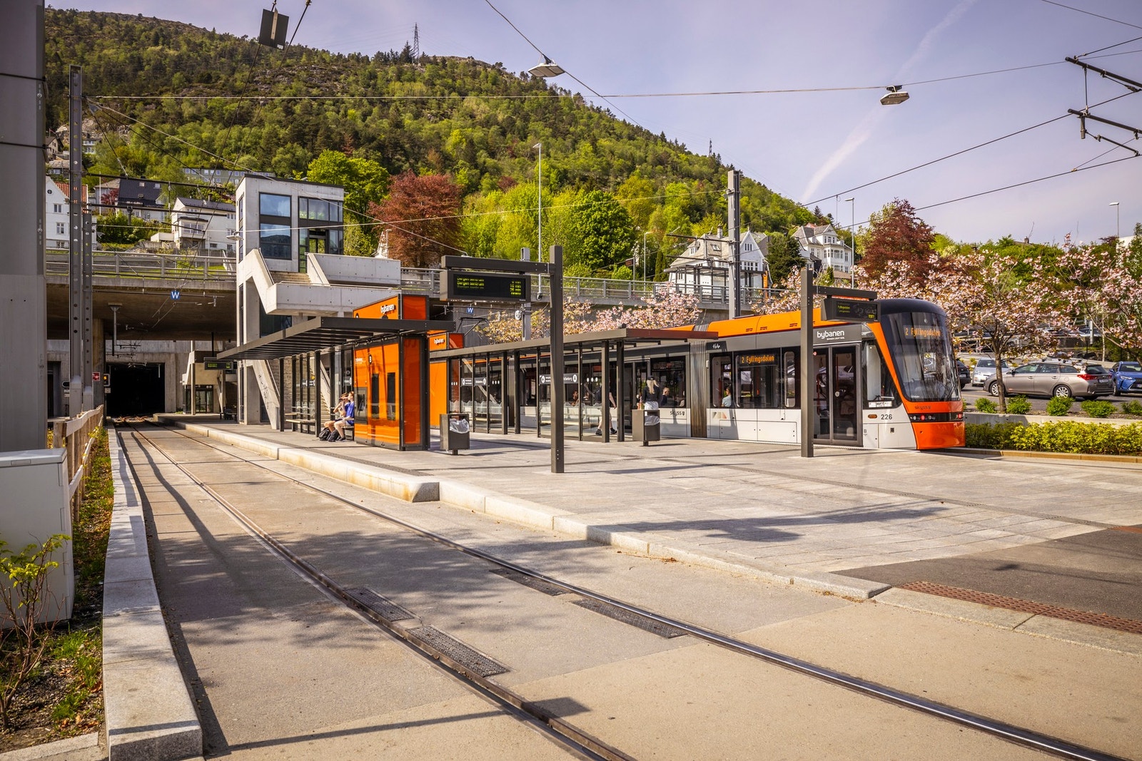 Kristianborg bybanestopp ligger innen få minutters gange Galleribilde