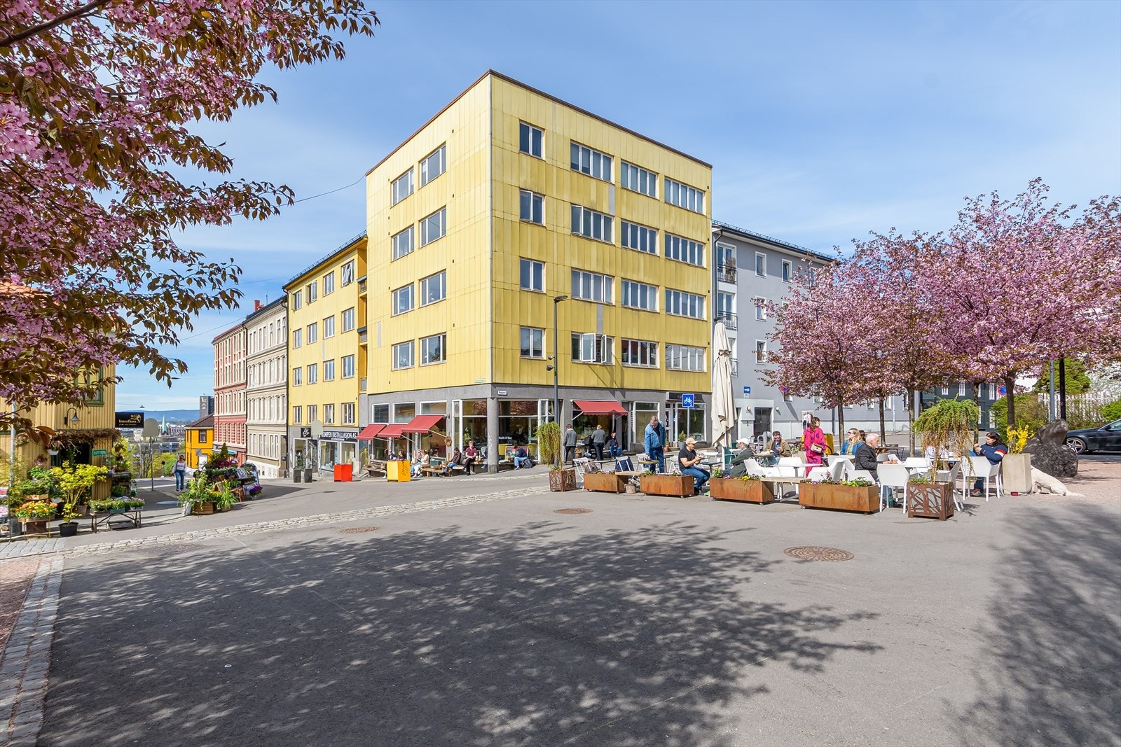 Kaféer og trivelige nisjebutikker preger området og gjør Kampen til en liten "landsby" i byen Galleribilde