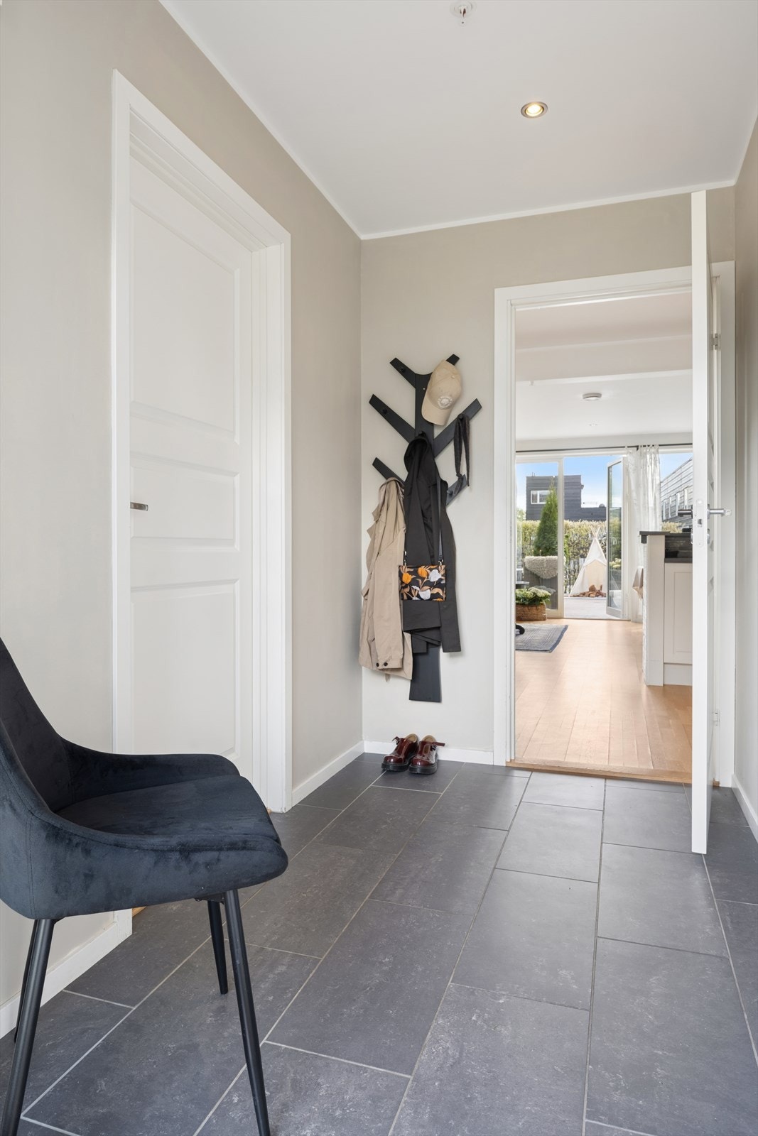 Boligen har i all hovedsak parkett og flislagte gulv. Galleribilde