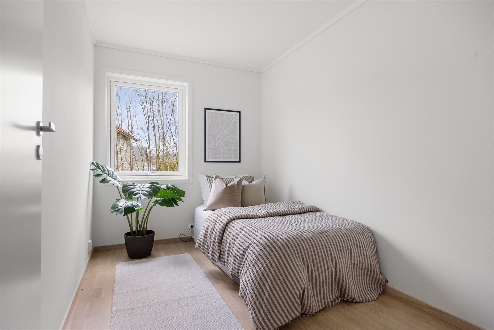 Et allsidig soverom som egner seg godt som barnerom eller gjesterom. Galleribilde
