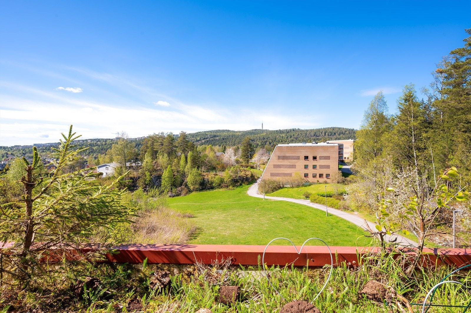 Området er kjent for sine gode turmuligheter med nærhet til skog og mark. Galleribilde