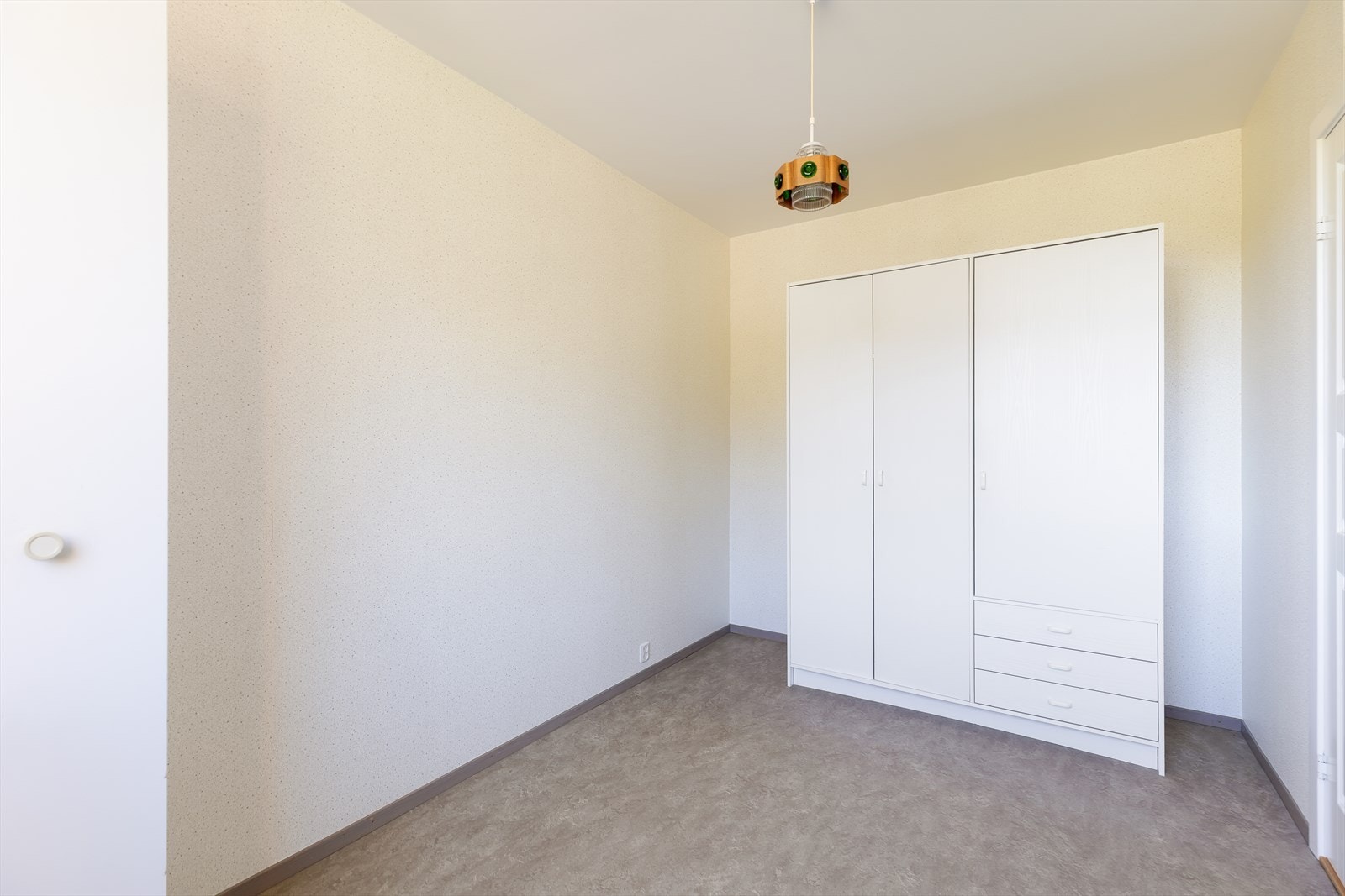 Også her er det plass til en stor garderobeløsning. Galleribilde