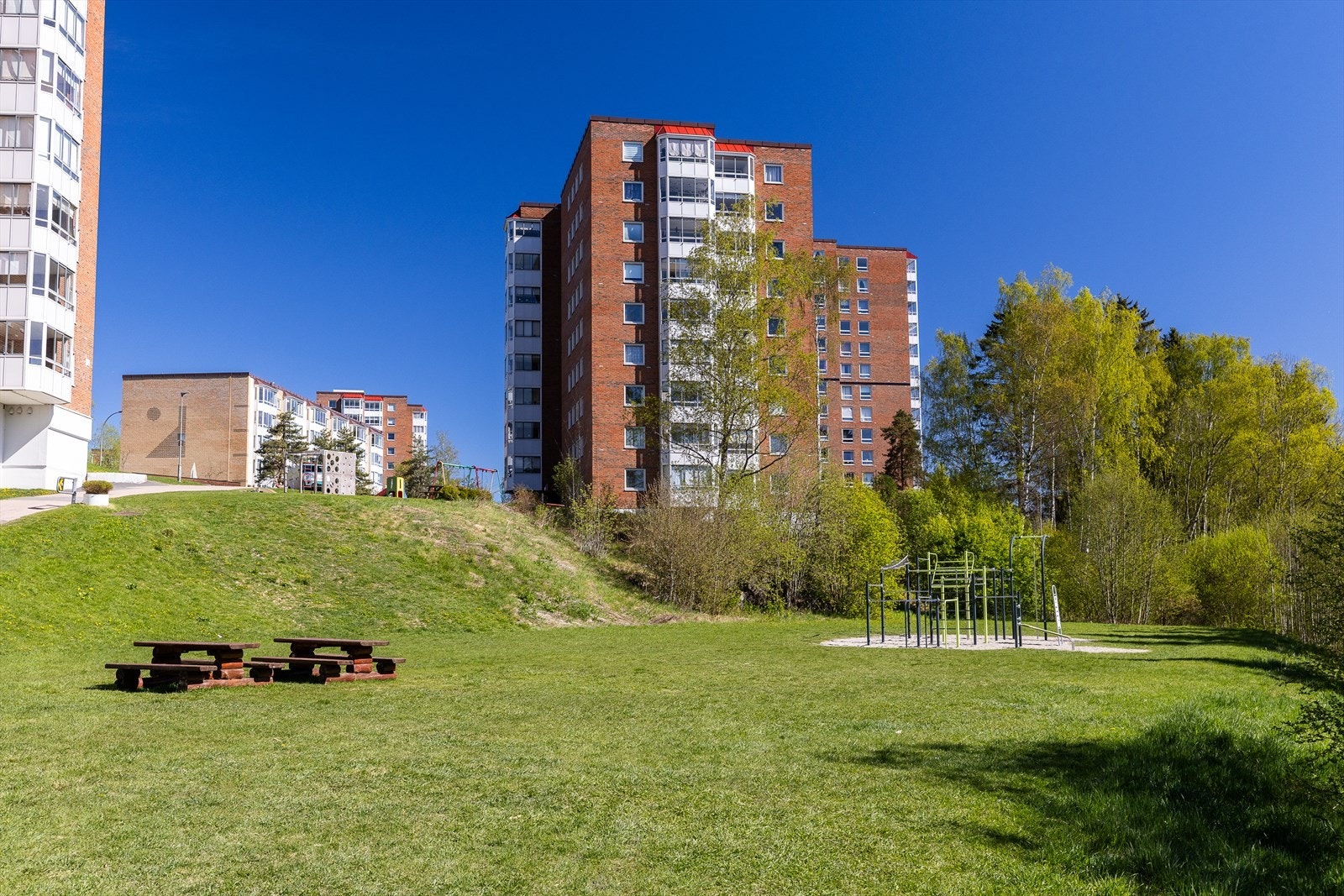 Terrenget har gode sol- og utsiktsforhold. Galleribilde