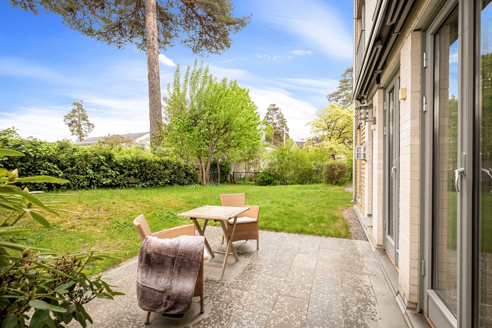 Her bor du i et fredelig område med enkel tilgang på sentrum og en rekke servicetilbud. Galleribilde
