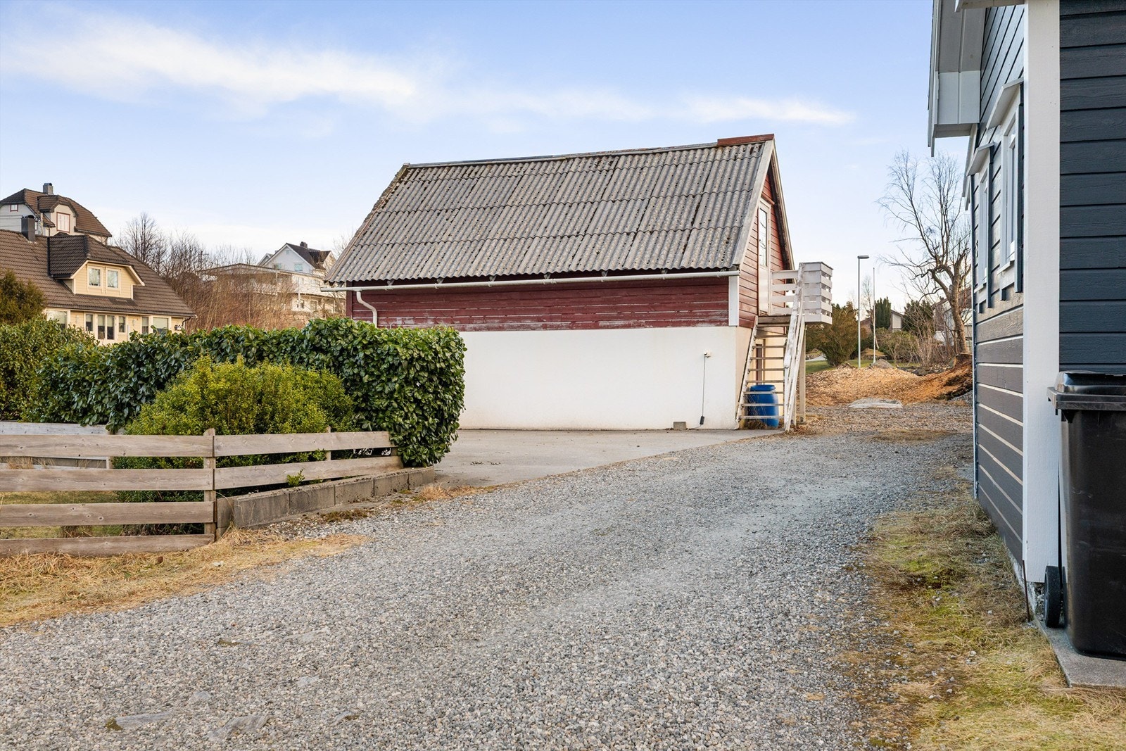 Uthus Galleribilde
