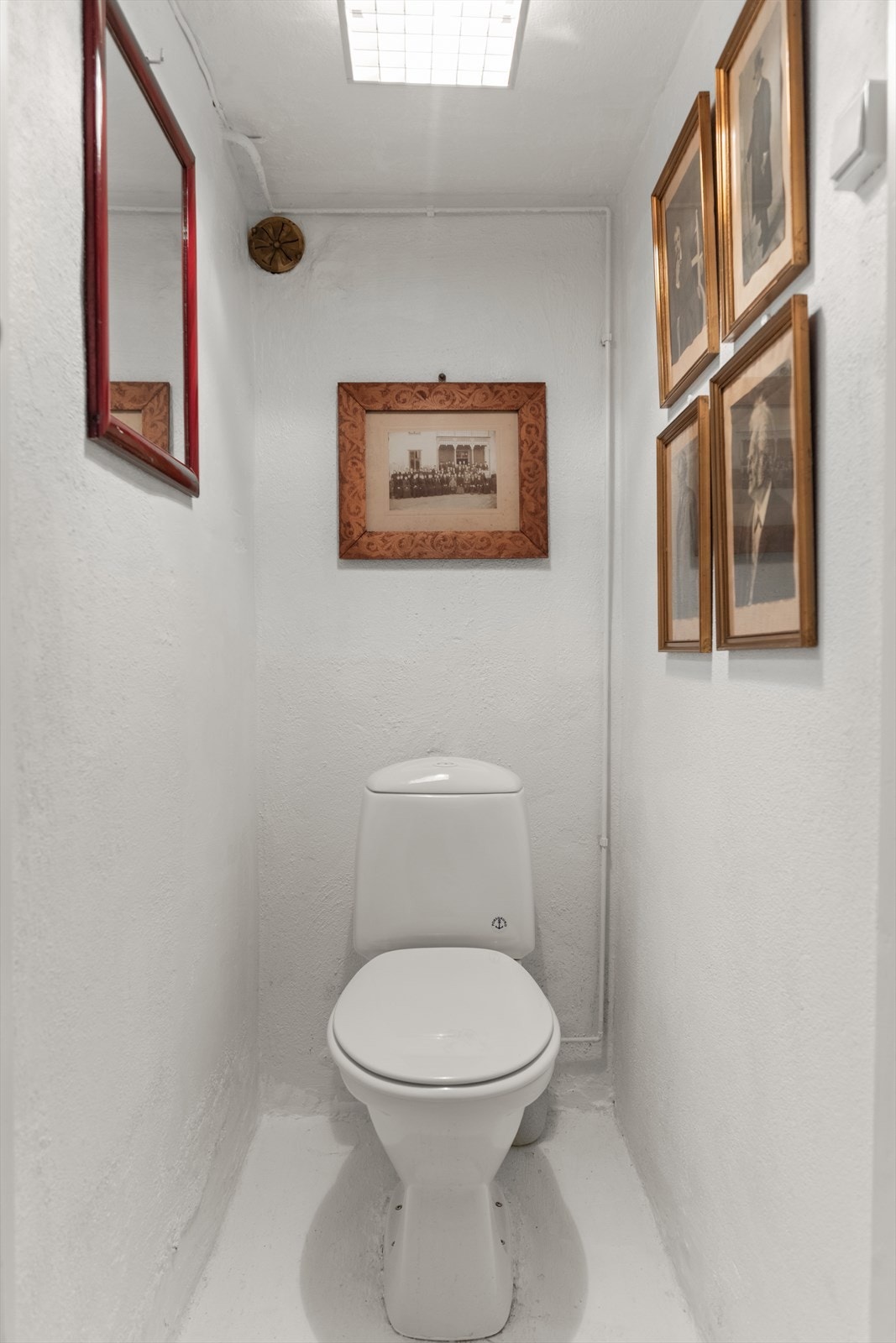 Separat toalettrom Galleribilde