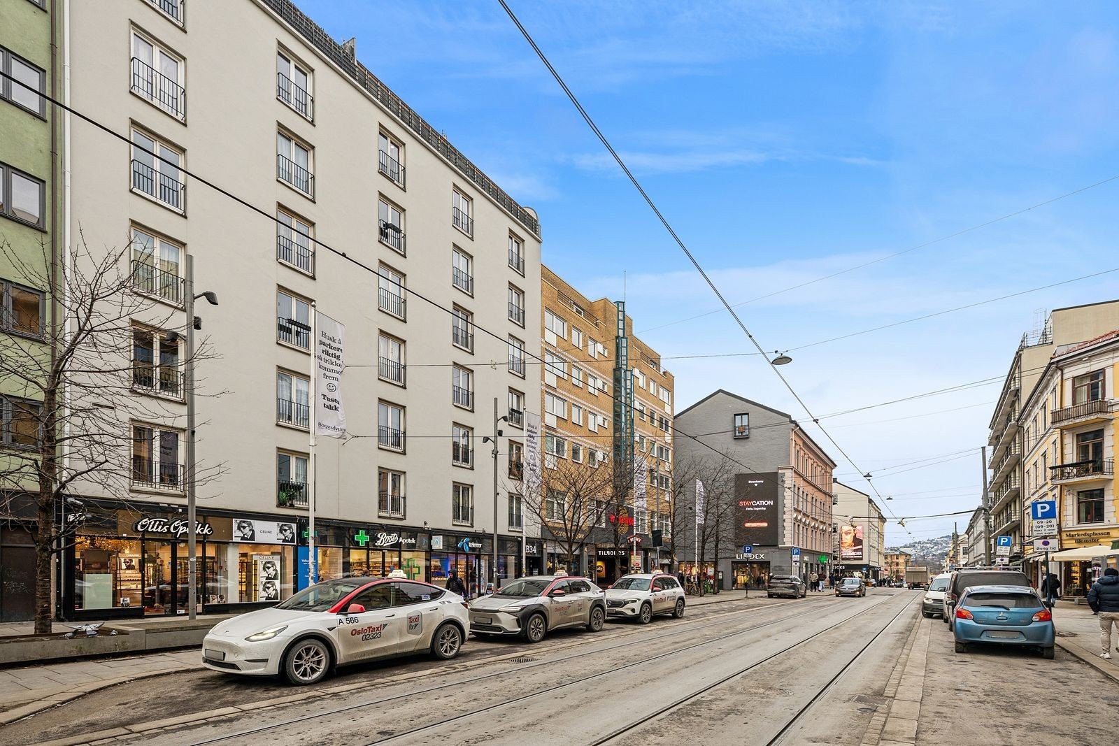 Meget sentral og popuær beliggenhet i Bogstadveien. Her har man alle fasiliteter like utenfor døren! Galleribilde