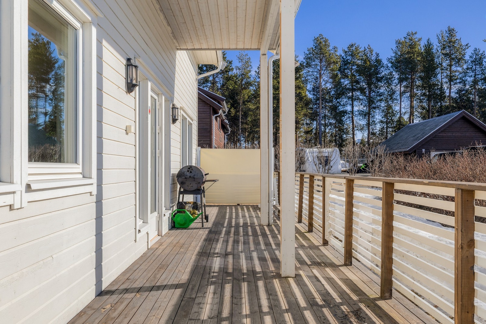 Boligen har et flott uteområde. Galleribilde