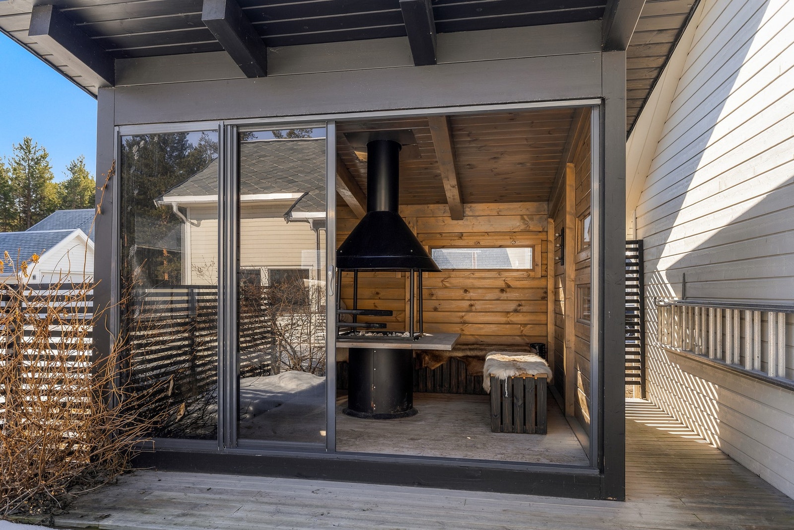 Grillstuen er ypperlig for ulike sosiale sammenkomster. Galleribilde