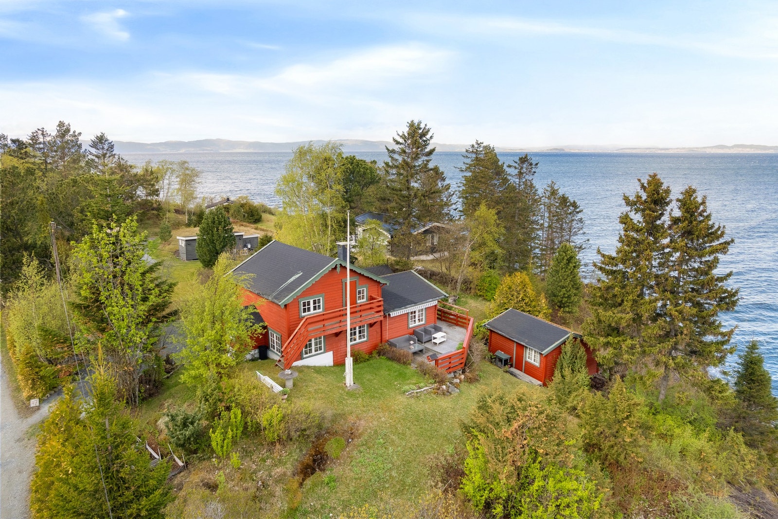 Velkommen til Hauganvegen 47 - Kontakt megler på 918 50 709 / morten.kjelsberg@em1.no dersom det ønskes privatvisning. Foto: Julian Nonstad Galleribilde