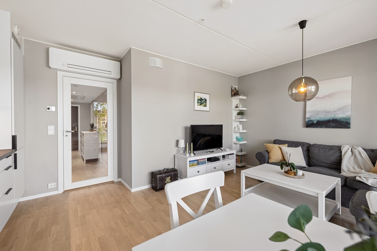 Leiligheten har vannbåren varme og balansert ventilasjon Galleribilde