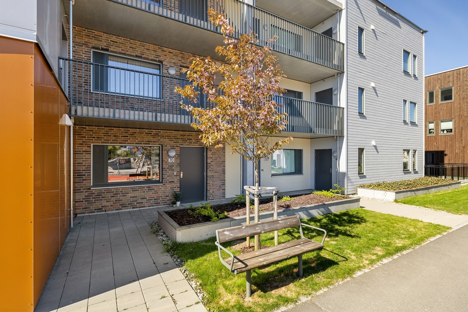 Egen inngang og trappefri adkomst Galleribilde