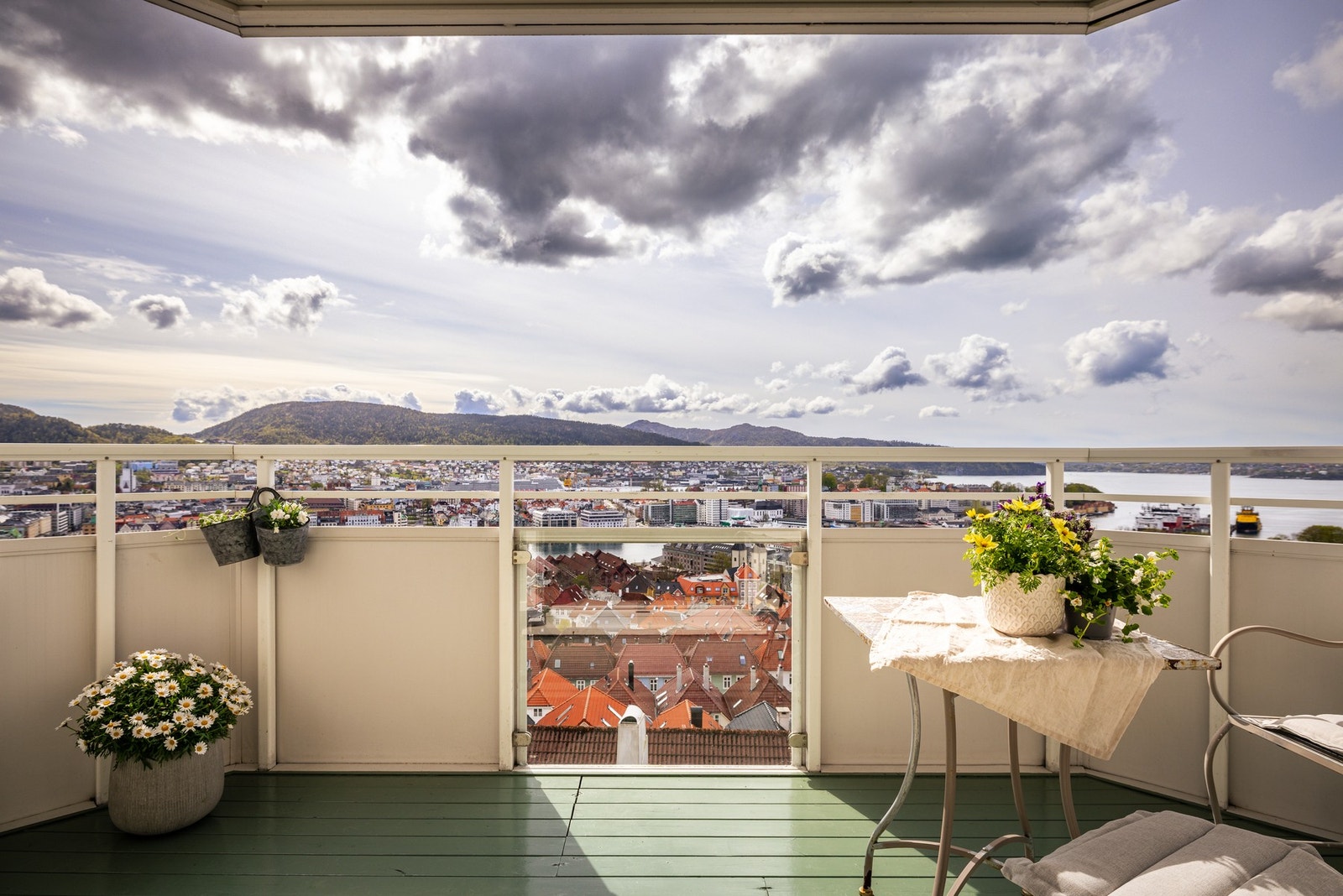 - Det er sentral beliggenhet med gangavstand til Bergen sentrum - Galleribilde