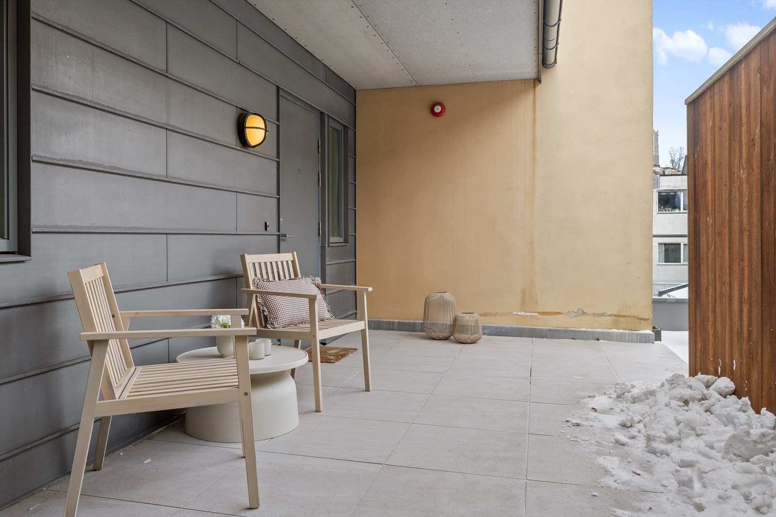 Inngang fra felles svalgang Galleribilde