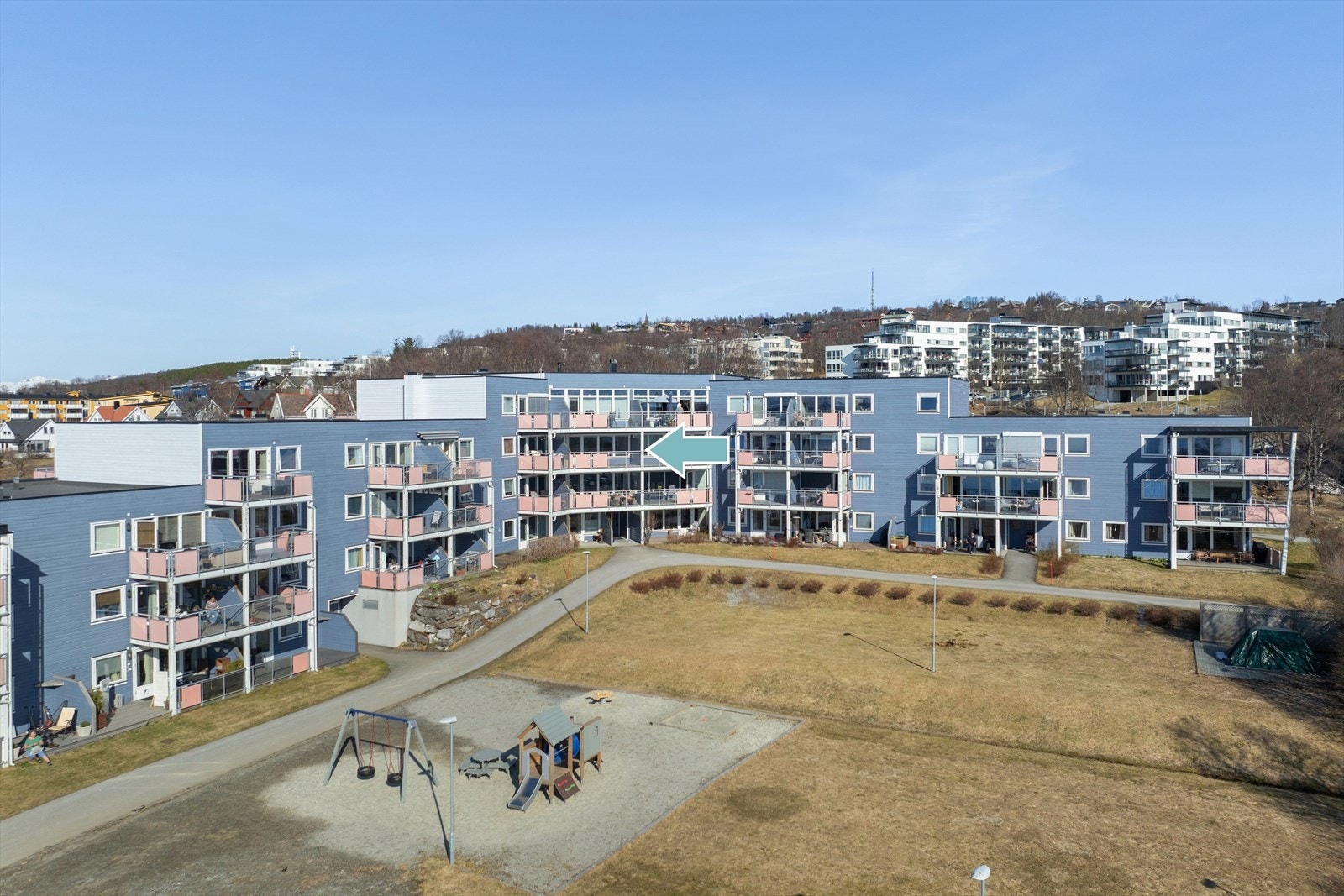 DNB Eiendom AS FAGERENG - Stor 4-roms leilighet med flotte sol- og utsiktsforhold | 3 soverom |