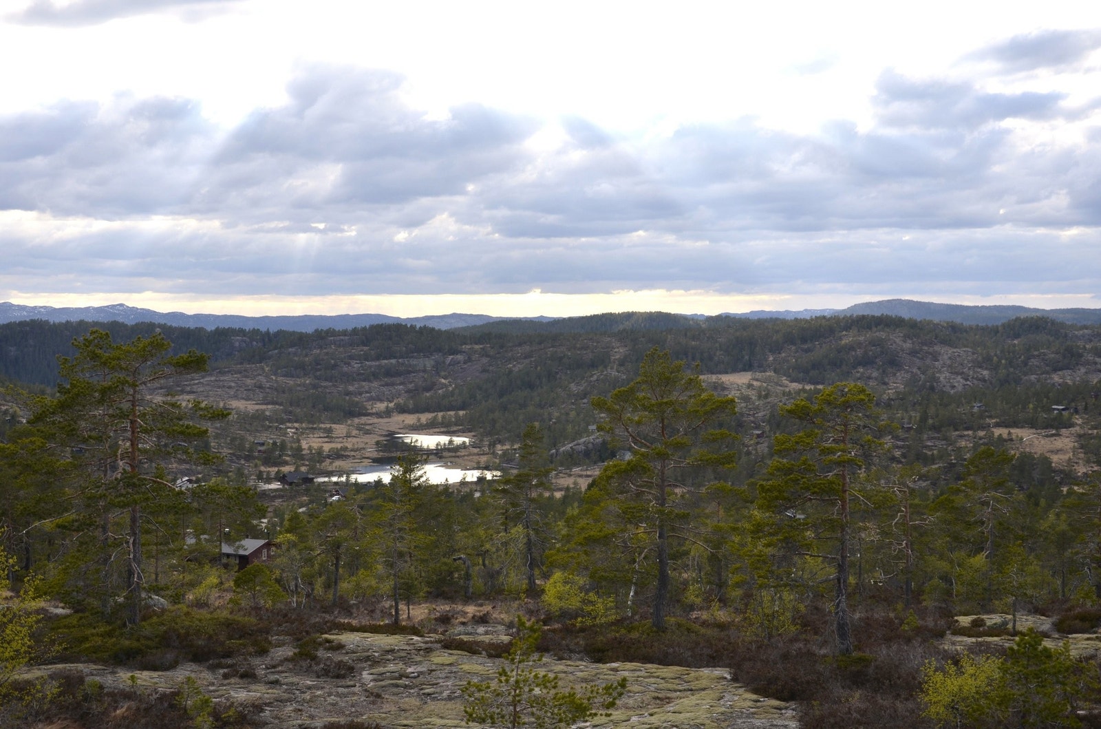 Utsikt fra Hestedalsfjellet, ca. 500 meter fra hytta Galleribilde