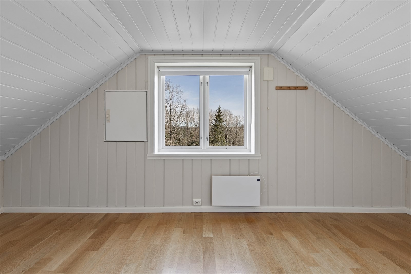 Det andre soverommet i etasjen er også av god størrelse. Galleribilde
