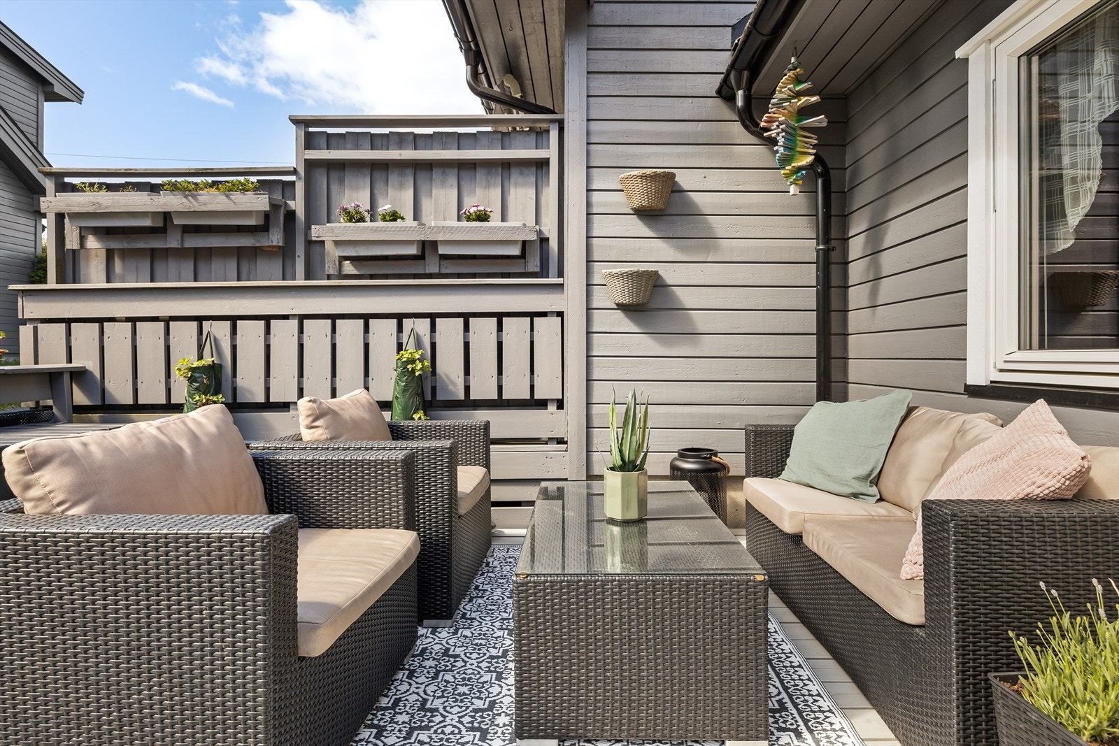 God plass til møblering på begge terrassene. Galleribilde