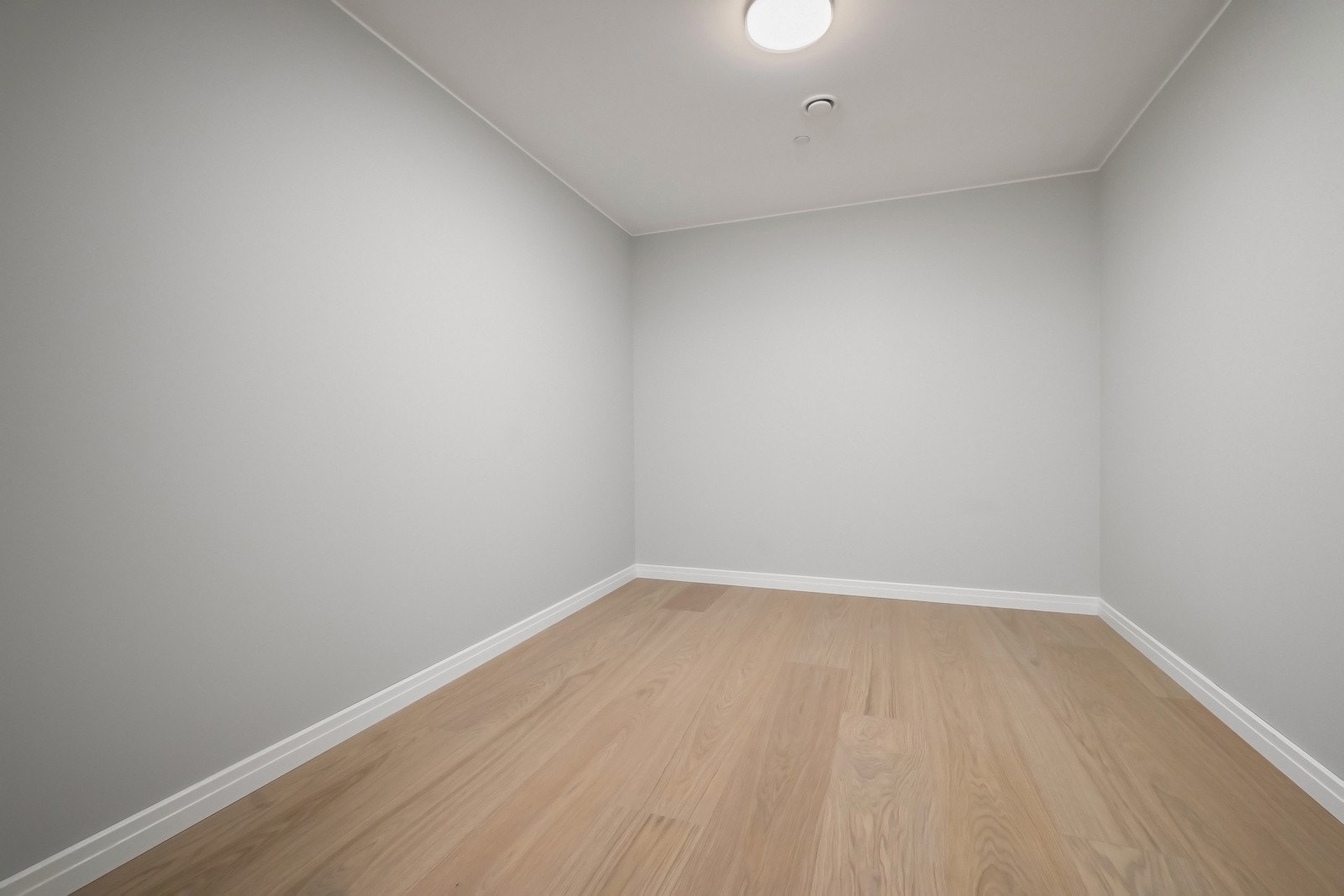 Seksjonen disponerer stor lagringsbod i fellesareal. Heisadkomst fra leiligheten til bodareal. Galleribilde