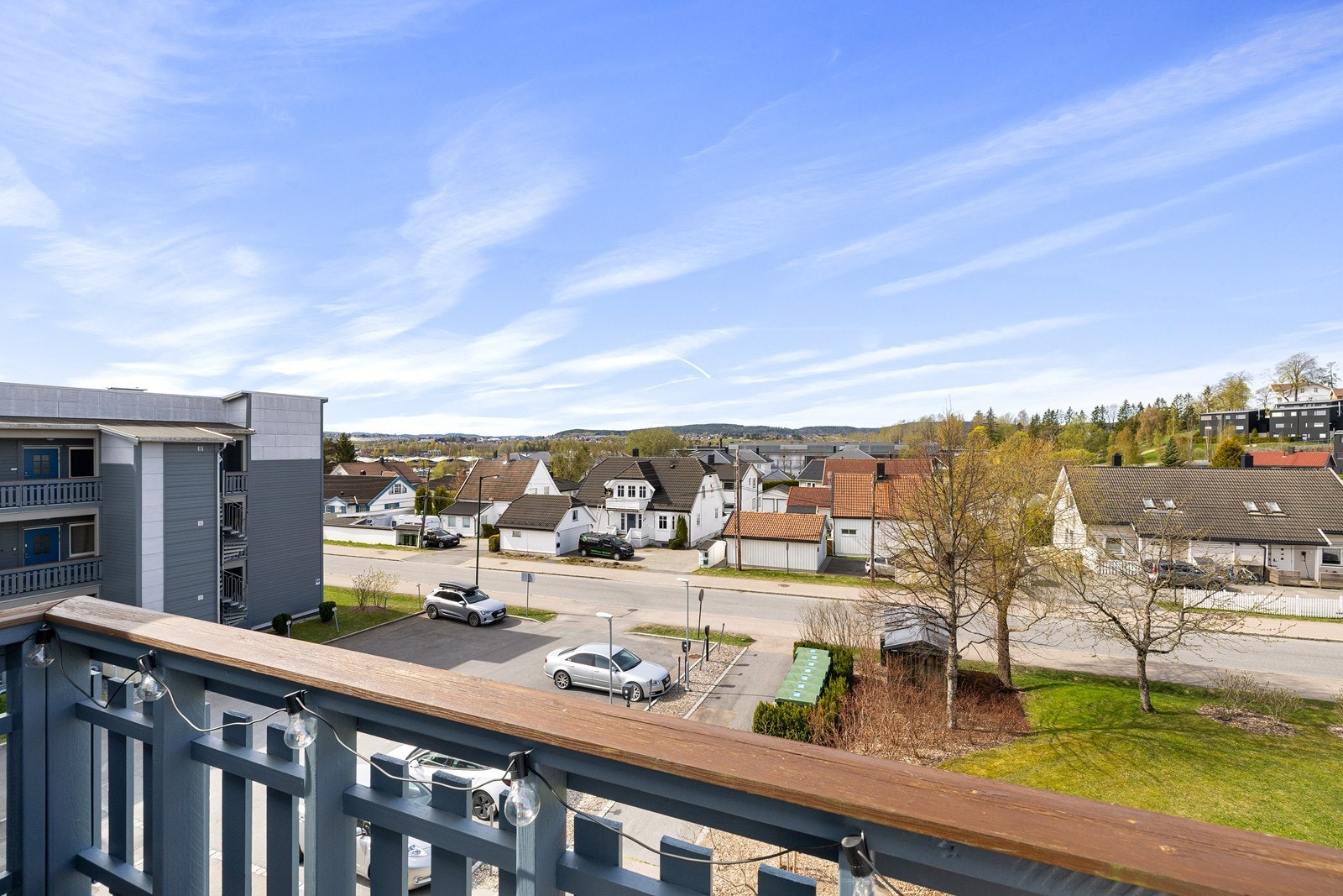 Fint utsyn til felles-/nærområdet. Galleribilde