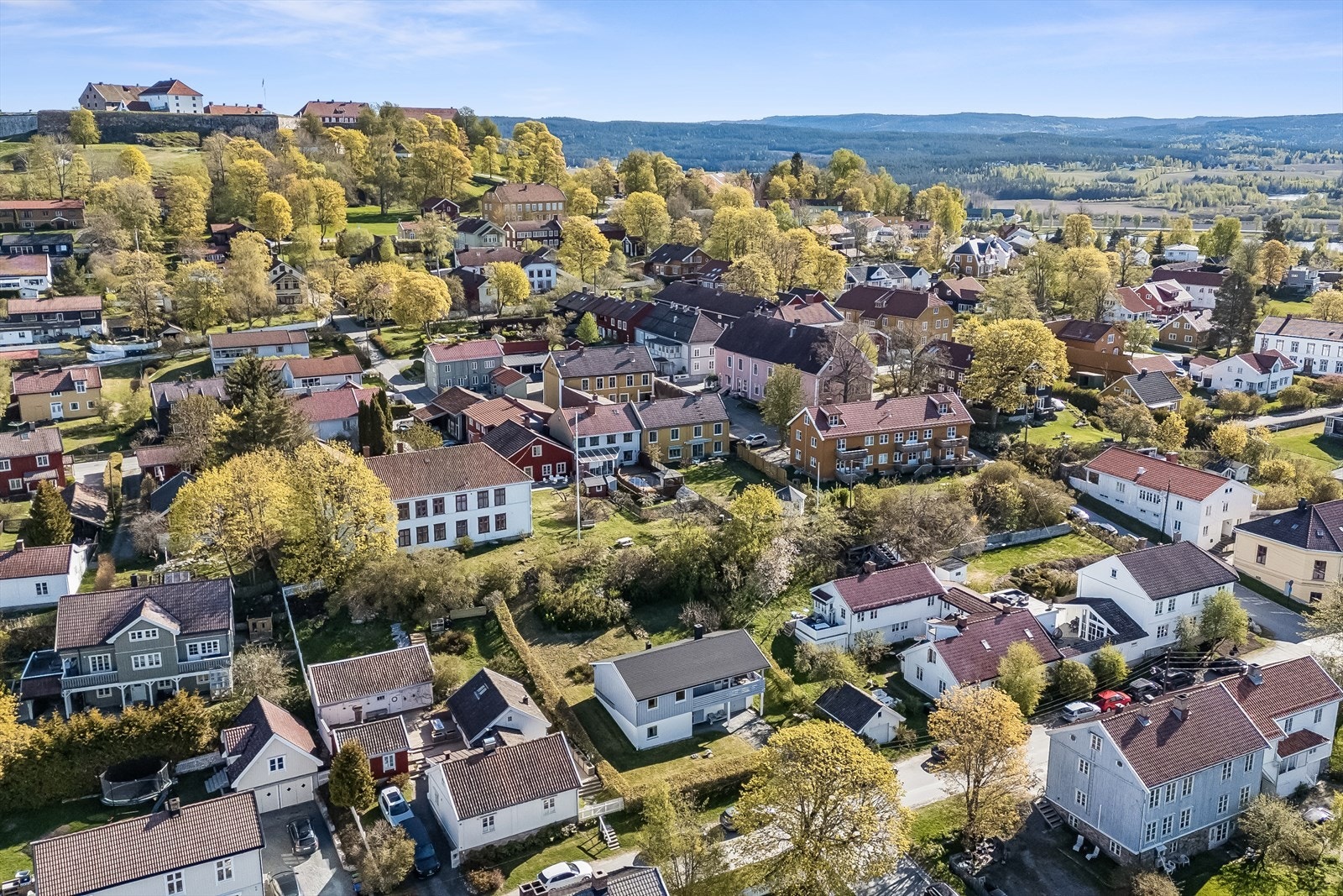 Beliggenheten i Øvrebyen gir en unik kombinasjon av historisk atmosfære og bynærhet. Galleribilde